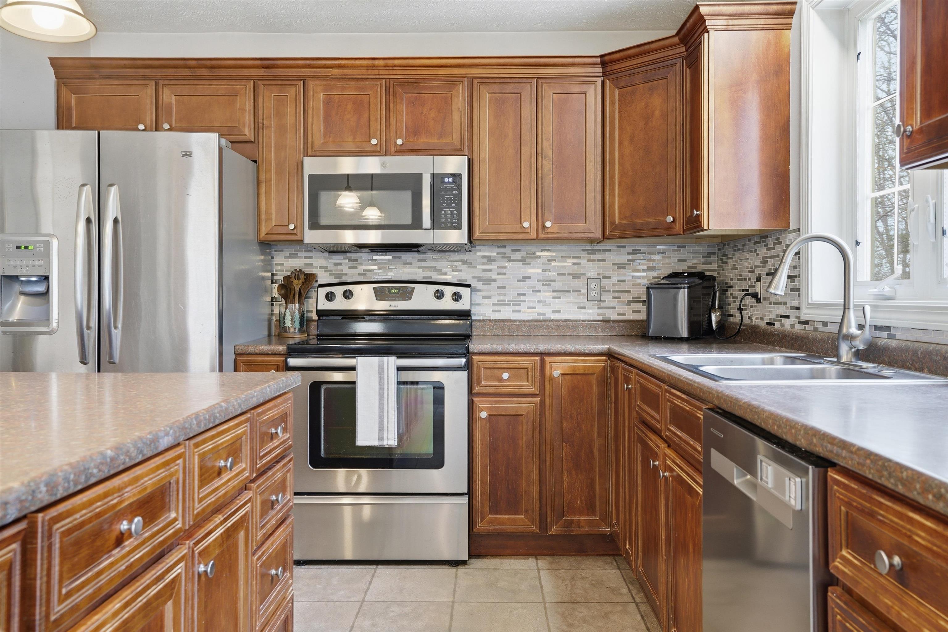 48 Daria Dr, Rindge, NH 03461