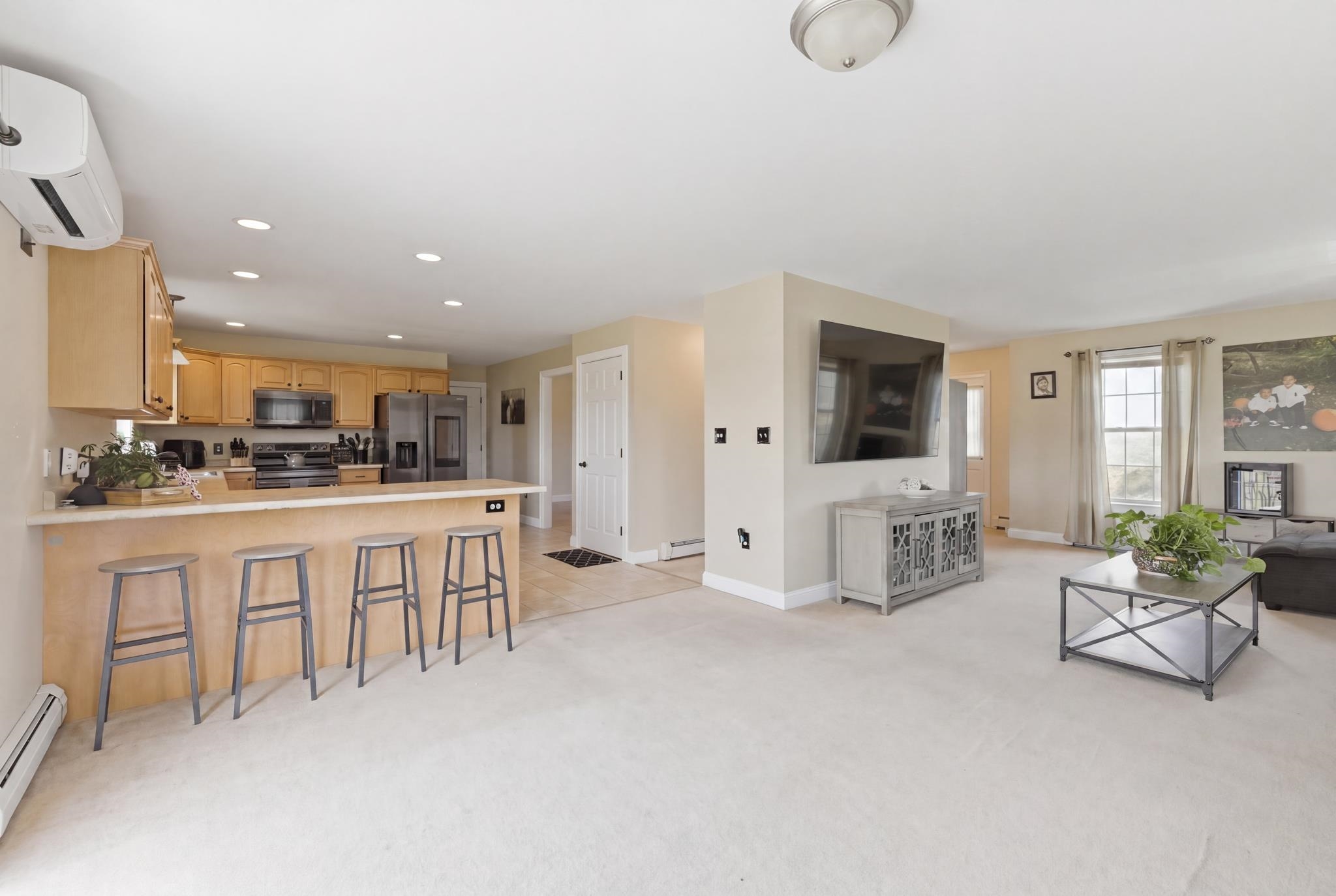 15 Baer Rd, Rollinsford, NH 03869