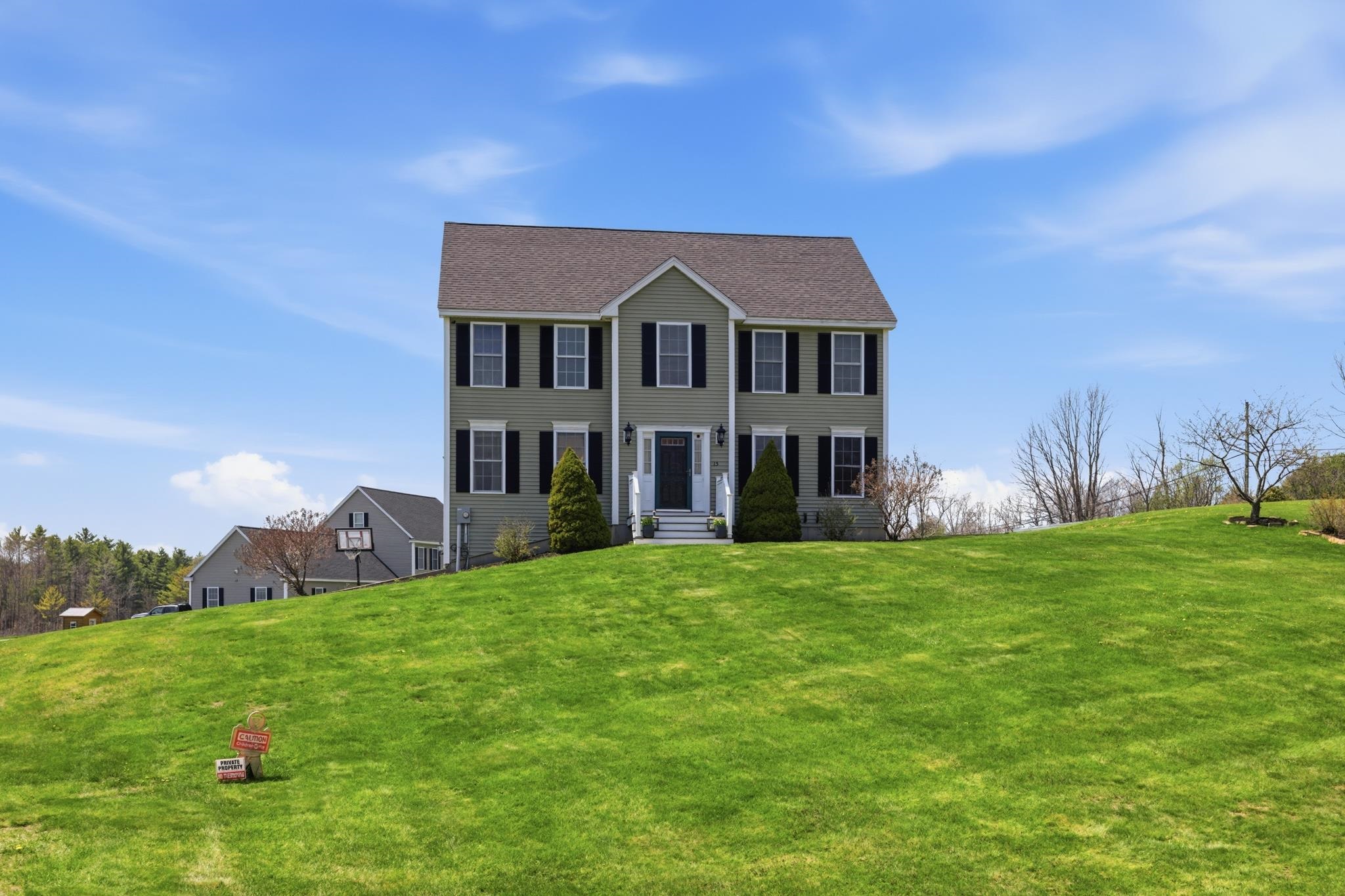 15 Baer Rd, Rollinsford, NH 03869