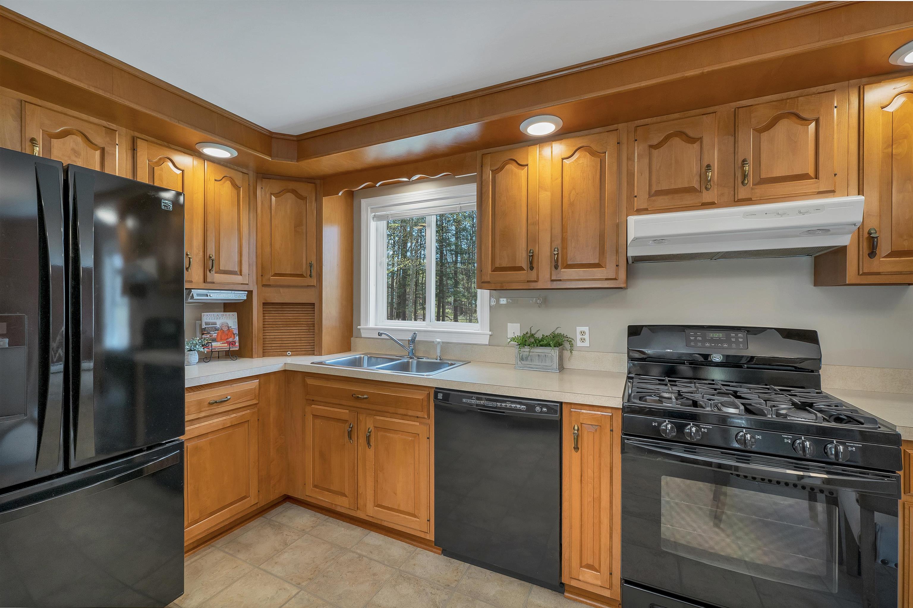 154 Portsmouth St, Concord, NH 03301