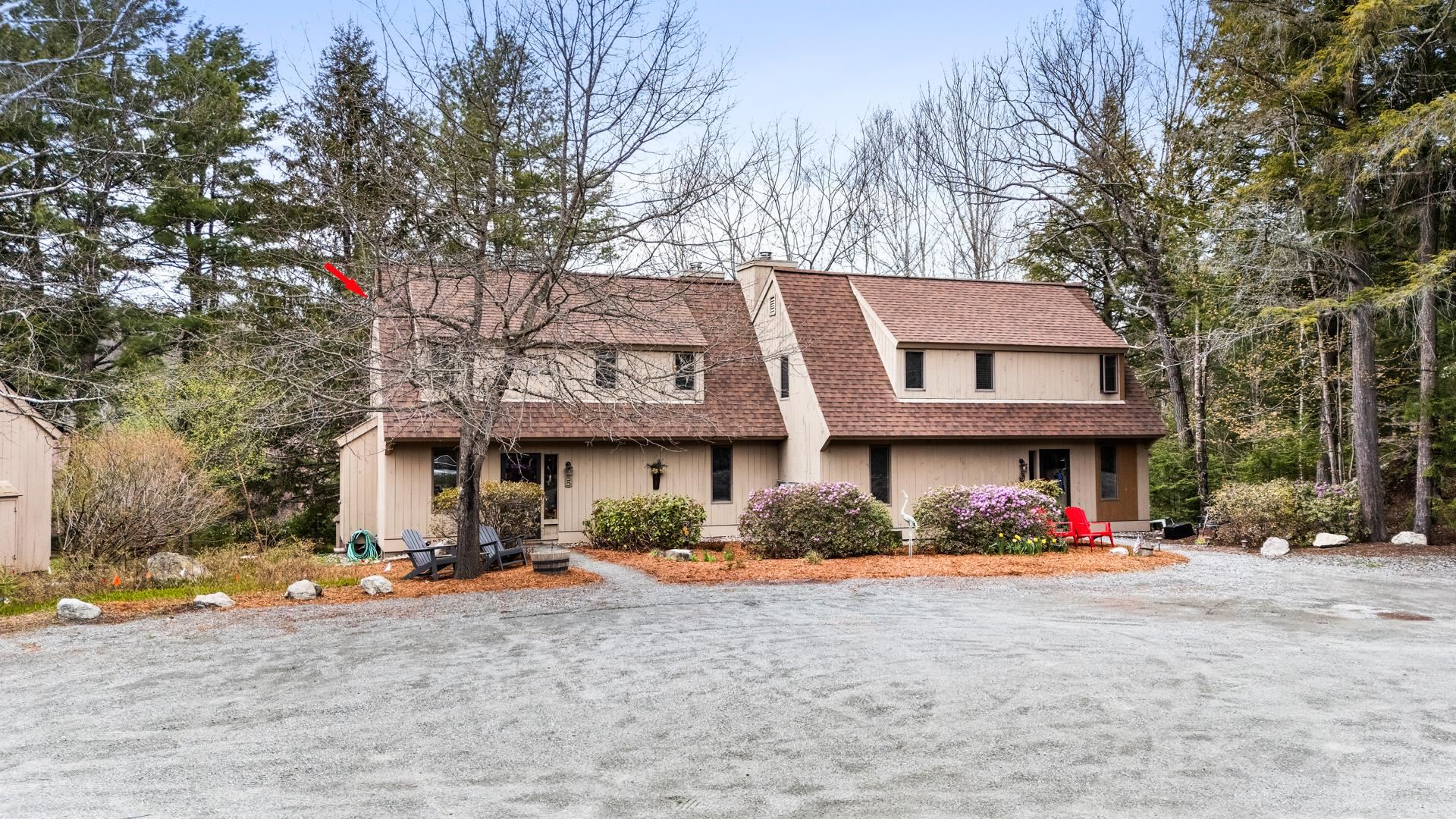 5 Pleasant Dr, Grantham, NH 03753
