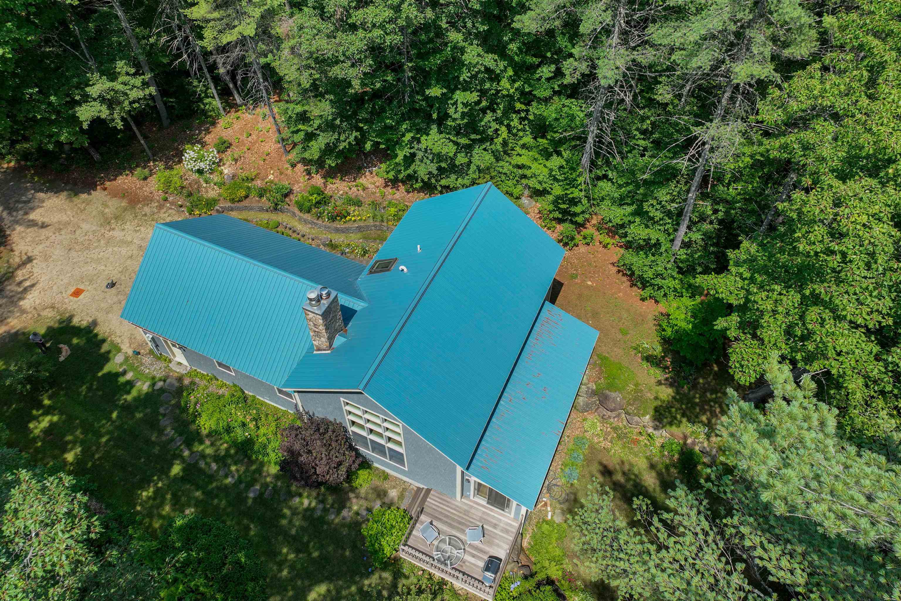 898 Bunker Hill Rd, Tamworth, NH 03883