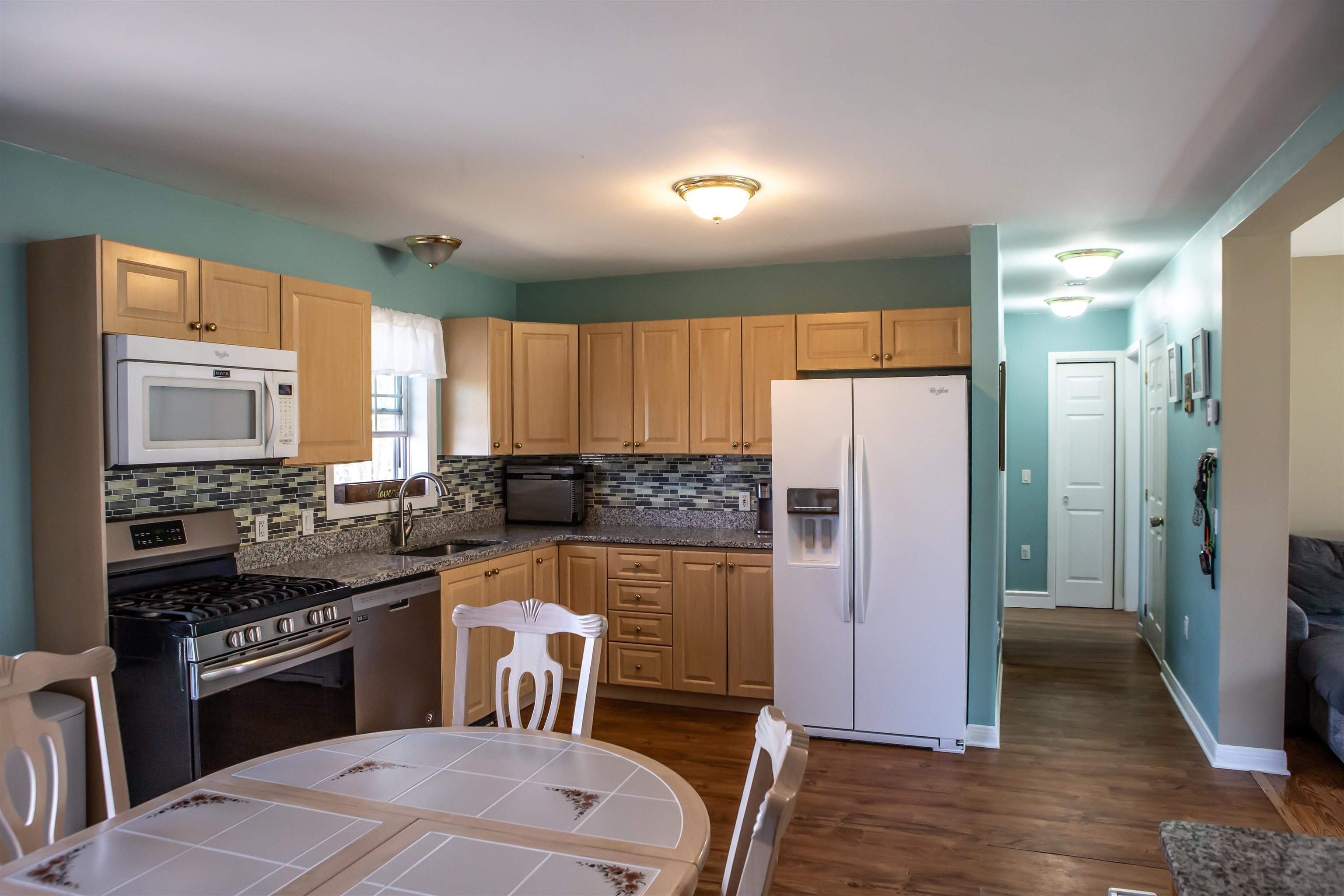 30 Cricket Hill Way, Franklin, NH 03235
