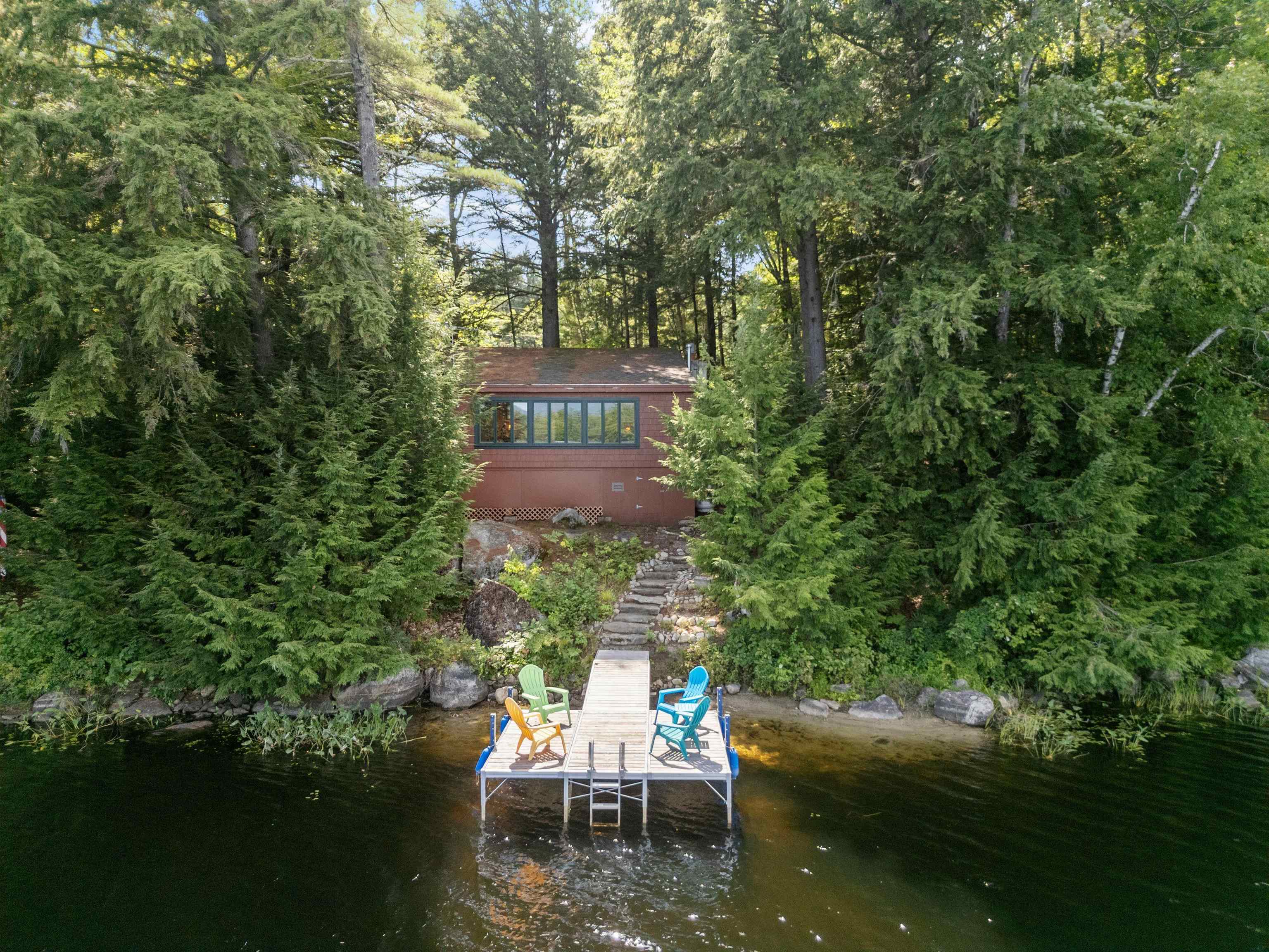 69 Buoniello Rd, Moultonborough, NH 03254