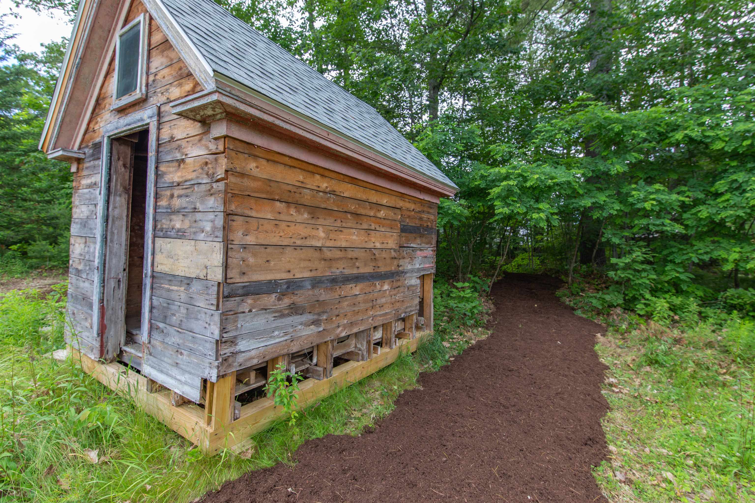 13 Mill Rd, Tamworth, NH 03883