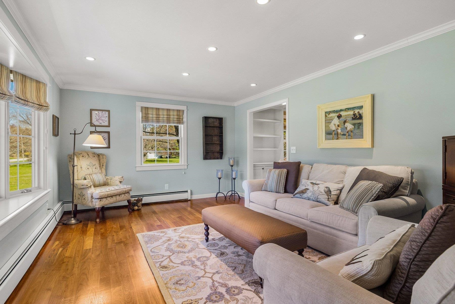 9 Brown Ave, Stratham, NH 03885