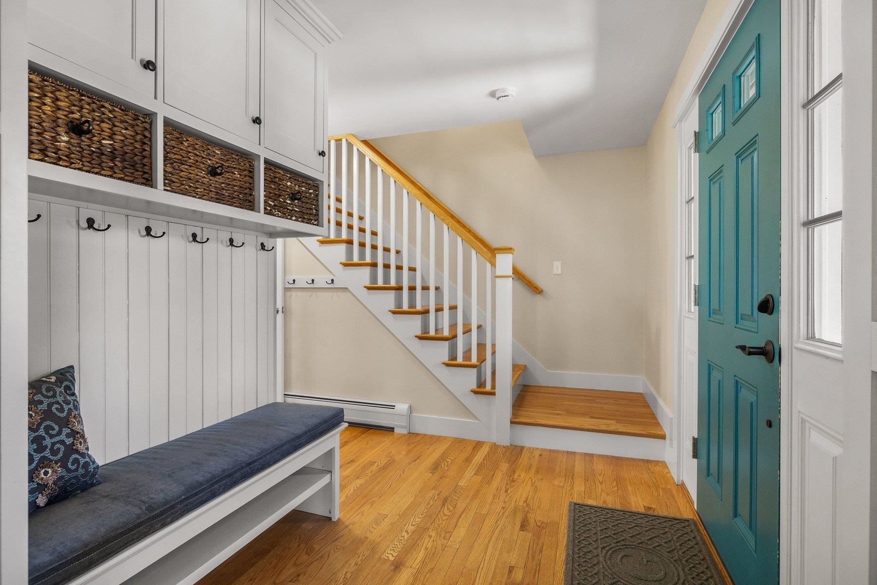 9 Brown Ave, Stratham, NH 03885