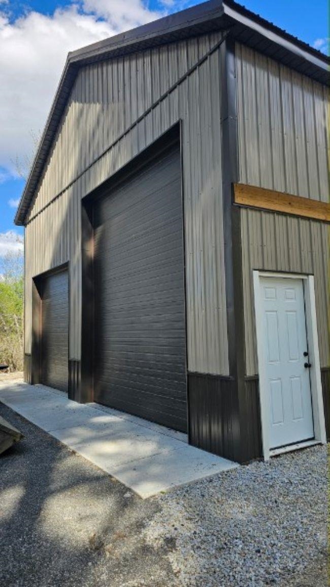 16 Aiken Rd, Farmington, NH 03835