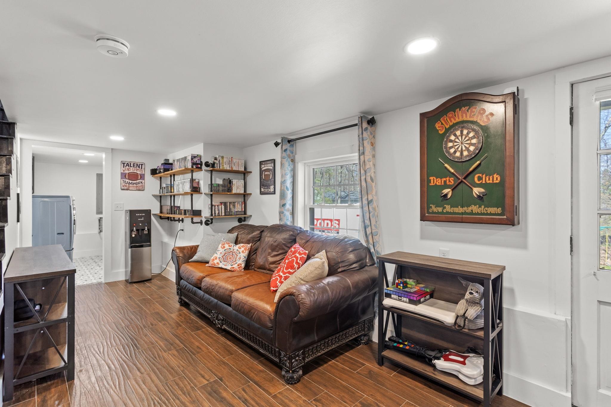 59 Blaze Hill Rd, Hopkinton, NH 03229