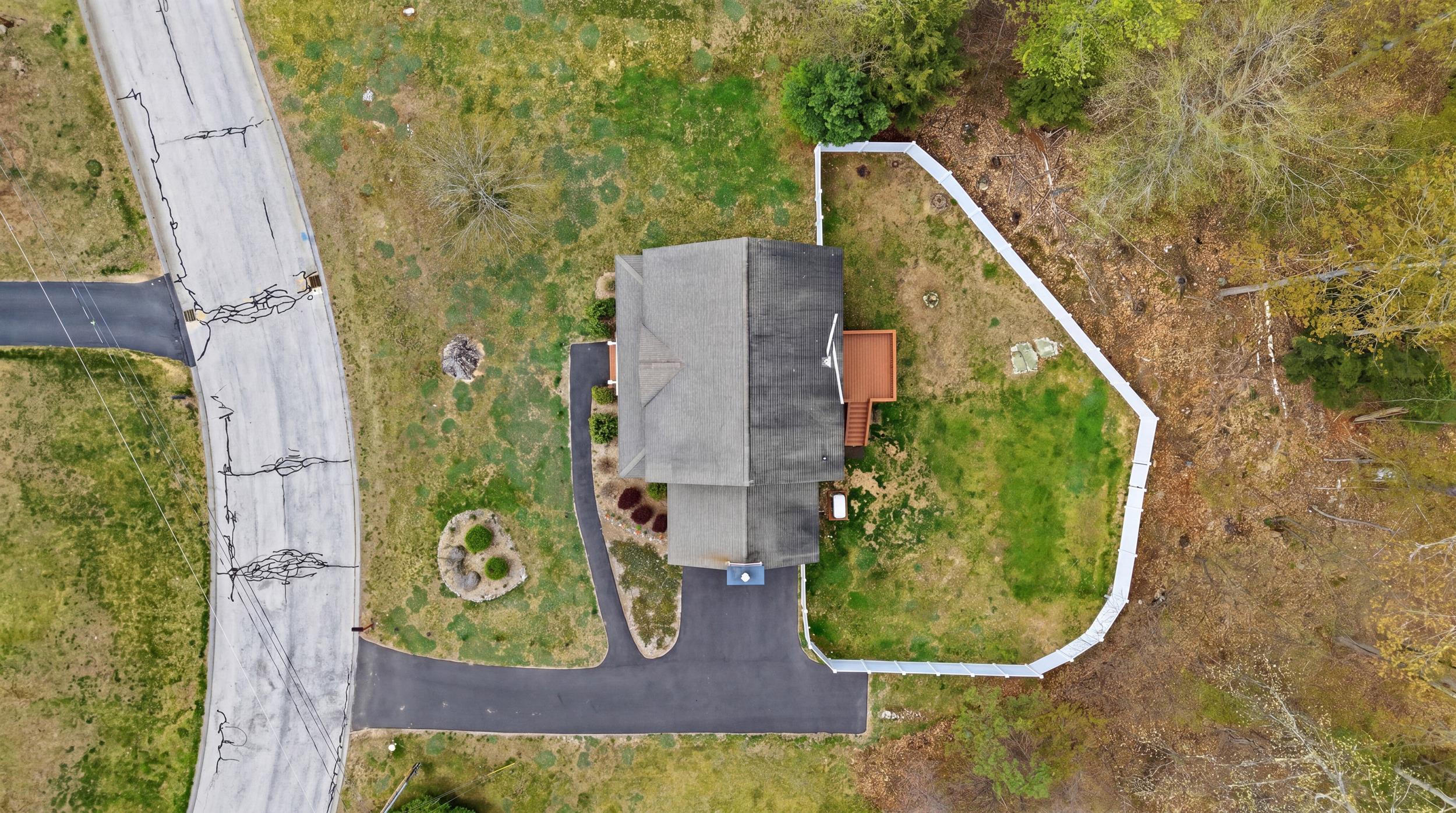 55 Woodhawk Dr, Milford, NH 03055