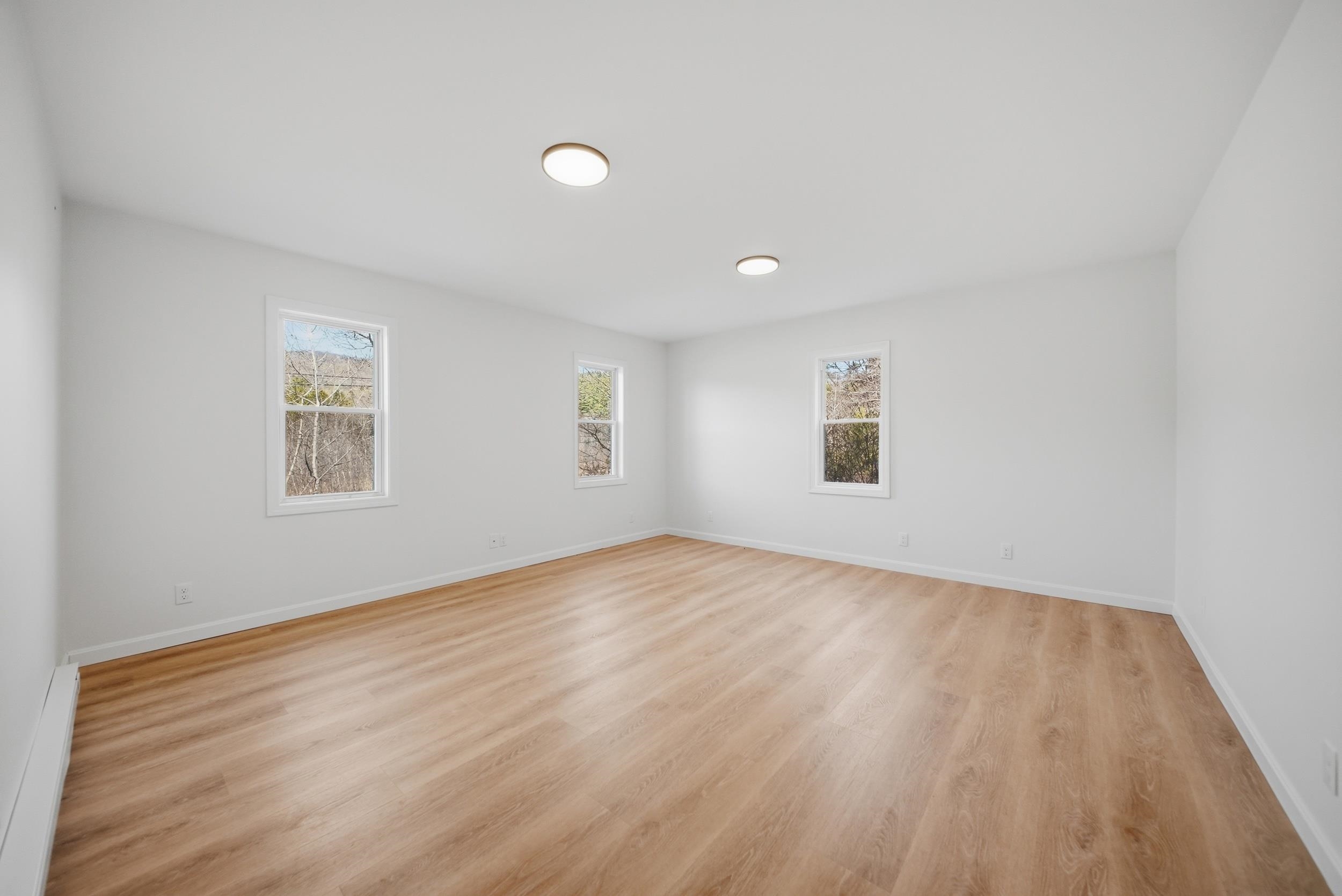1164 Main St, Grafton, NH 03240