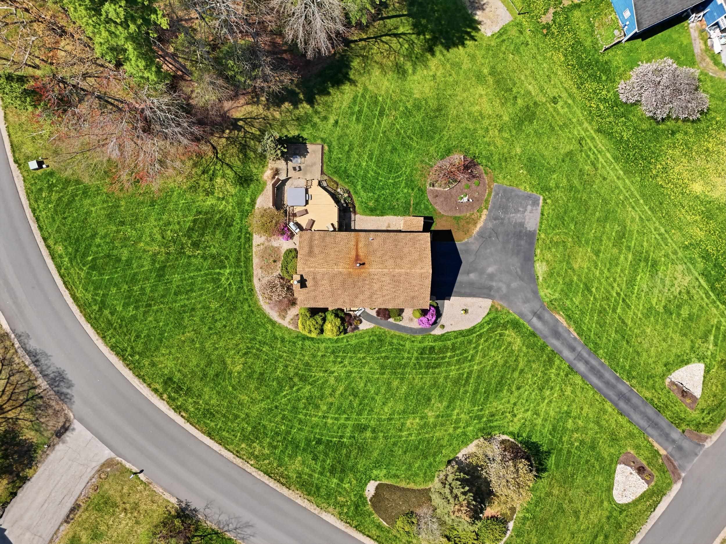 101 Harper Ridge Rd, Hampstead, NH 03826