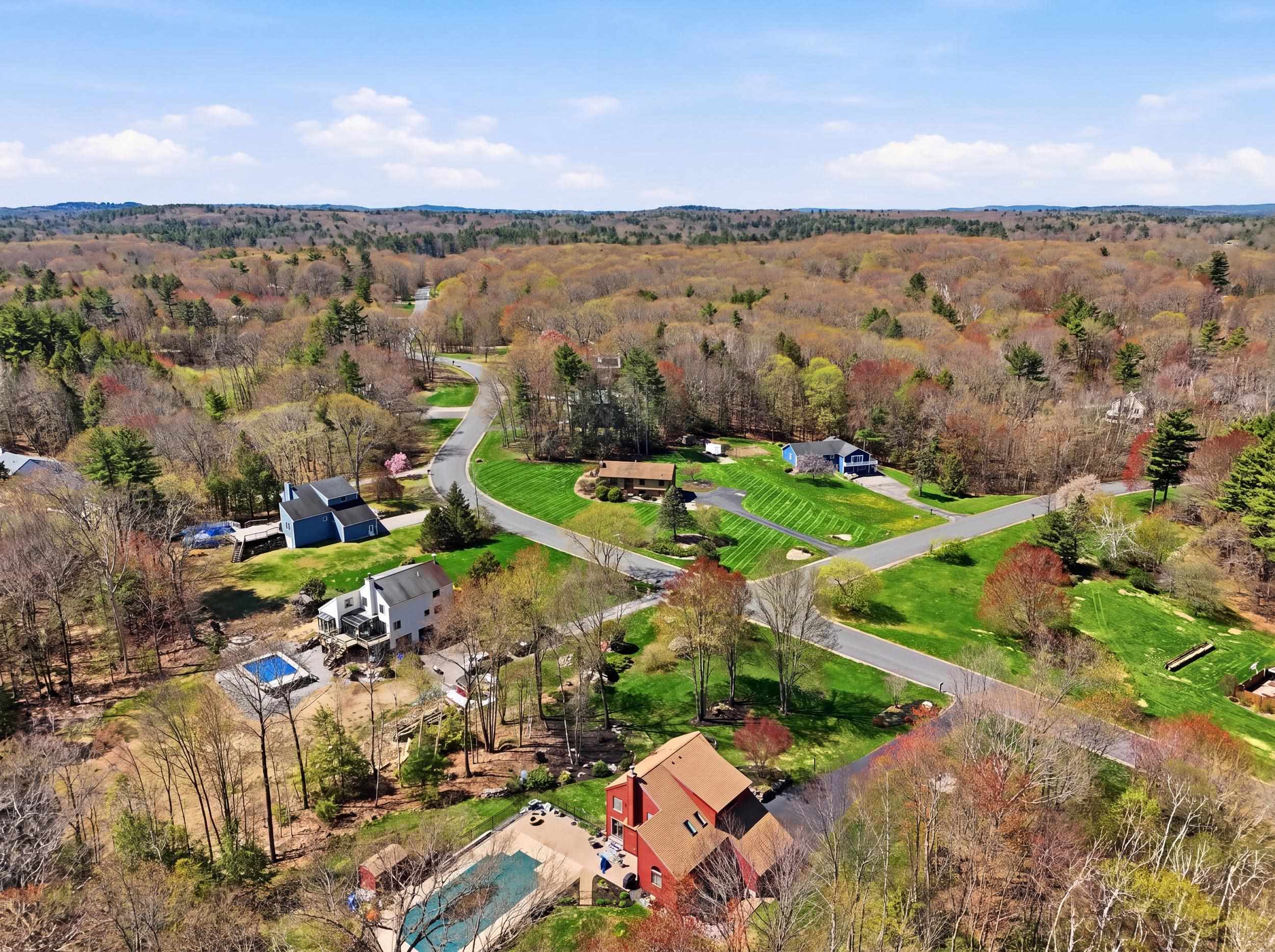 101 Harper Ridge Rd, Hampstead, NH 03826