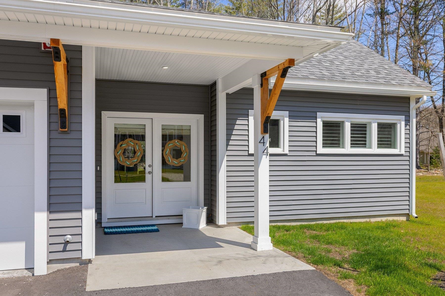 44 Fowler Dr, Rye, NH 03870