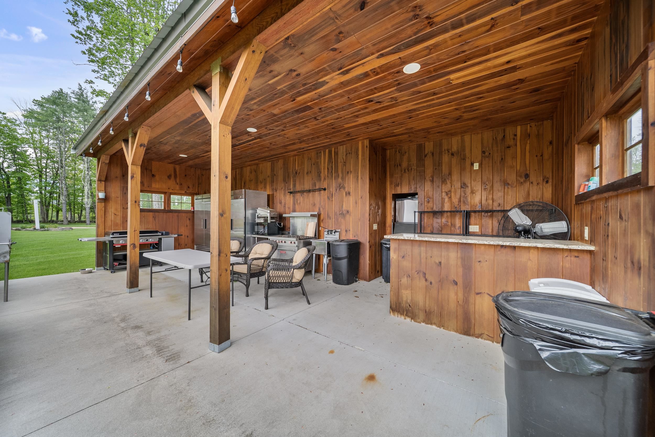 1 Cross Rd, Francestown, NH 03043