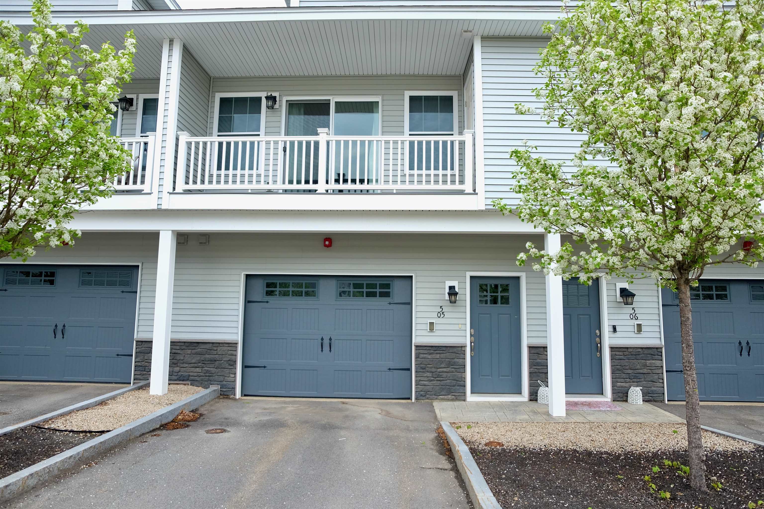 5 Callaway Dr, Concord, NH 03301