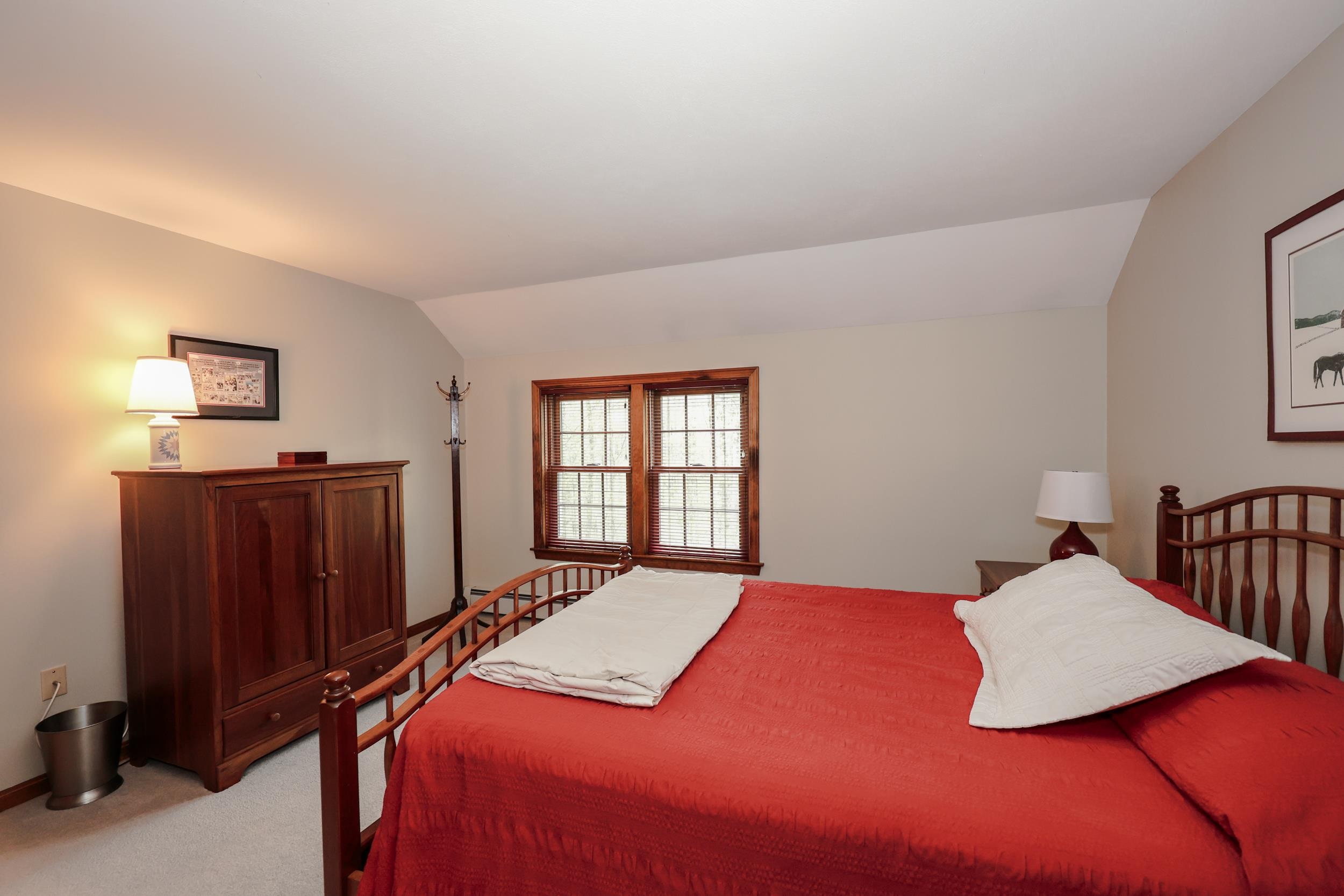 41 Gervaise Dr, Derry, NH 03038