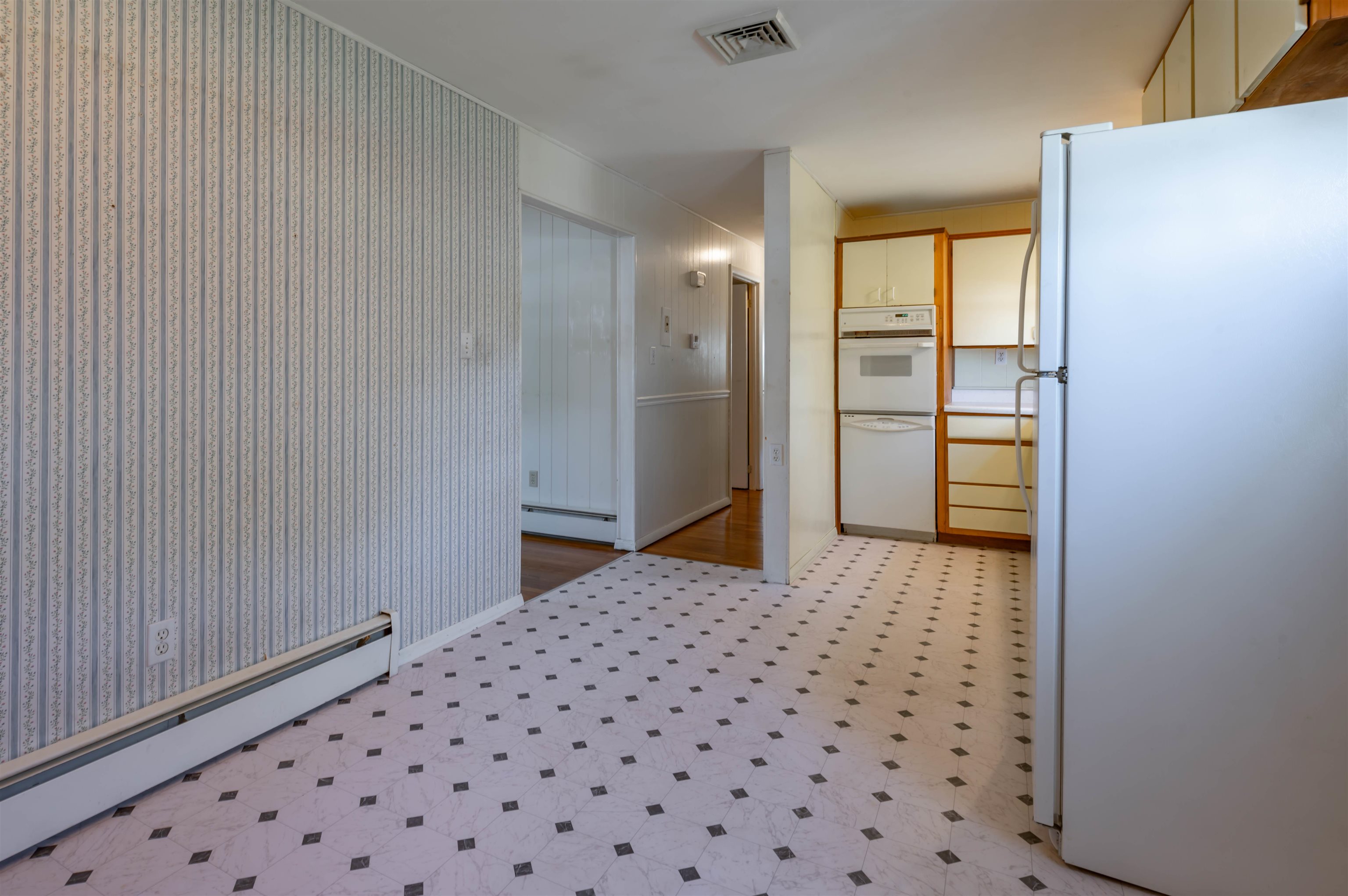 3 Derby Cir, Nashua, NH 03062