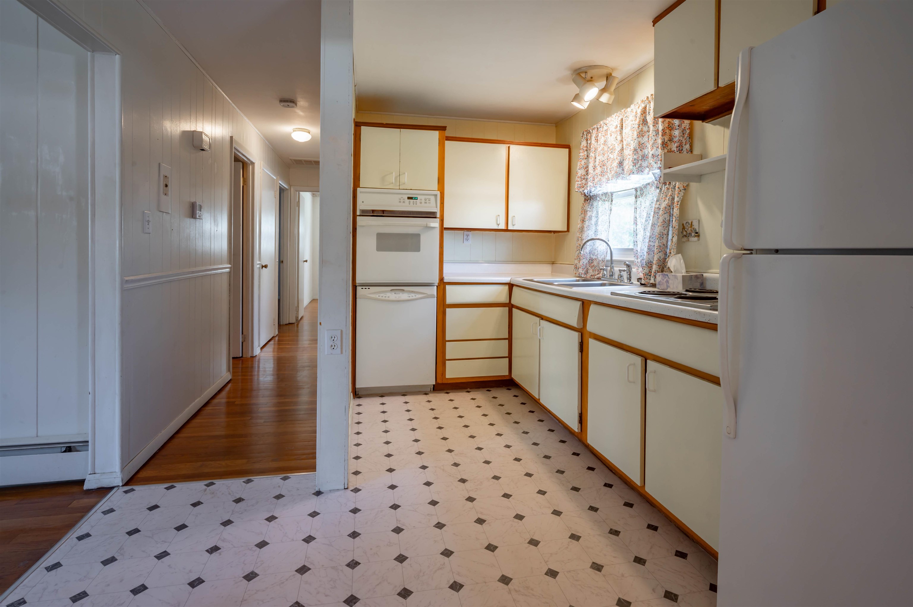 3 Derby Cir, Nashua, NH 03062