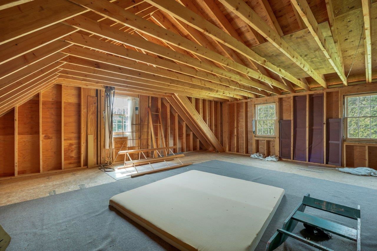 7 Old Mill Dr, Wolfeboro, NH 03894