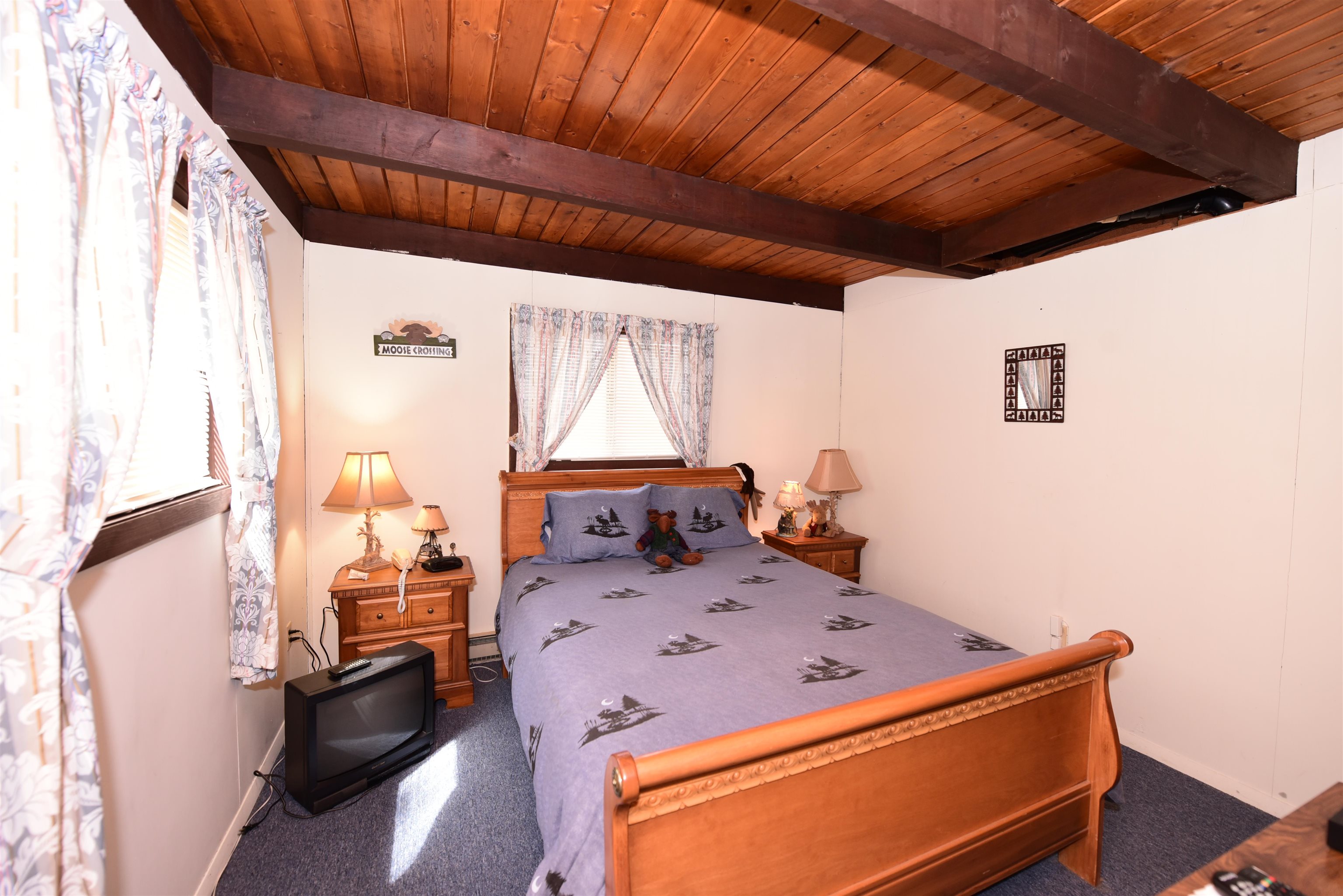 17 Klausen Rd, Madison, NH 03849