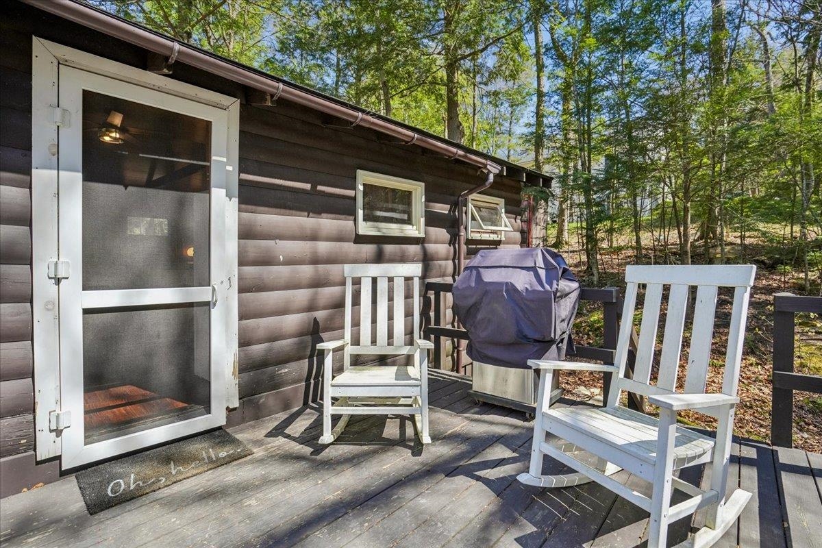 277 Hemlock Dr, Gilmanton, NH 03237