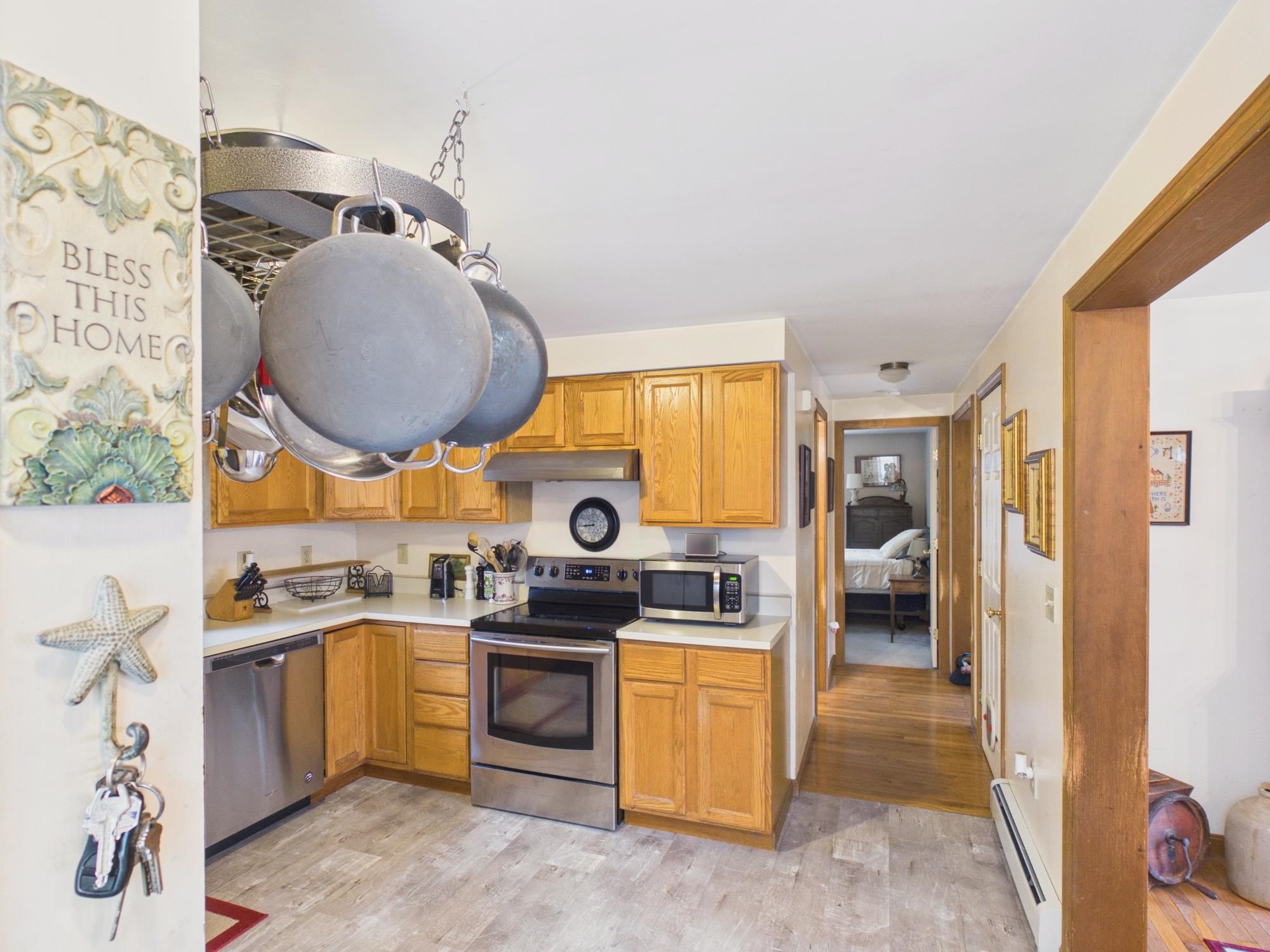 74 Staples Ln, Stoddard, NH 03464
