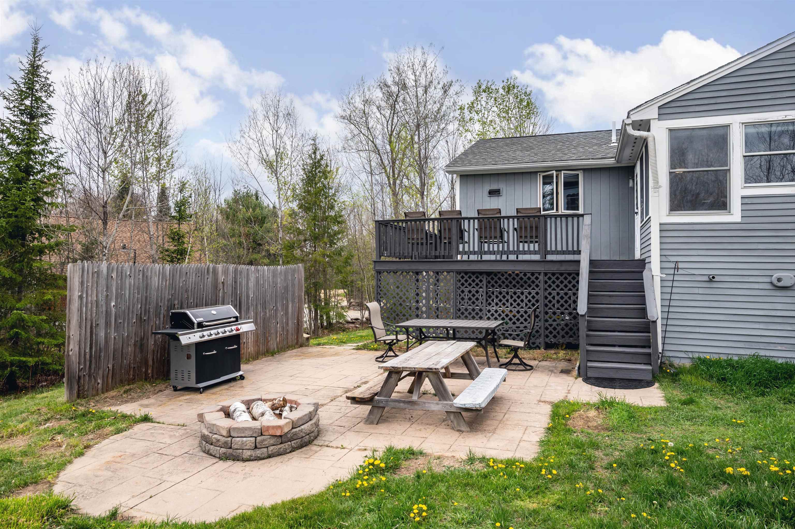 21 Nutter Cir, Barnstead, NH 03225