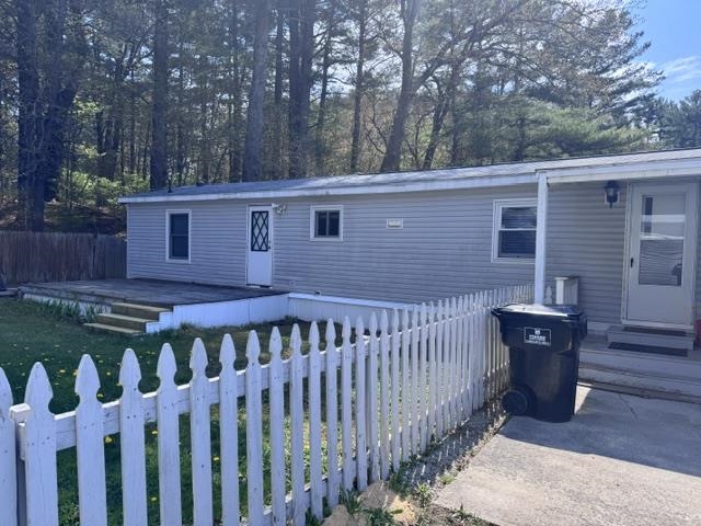 43 Mobile Dr, Hudson, NH 03051