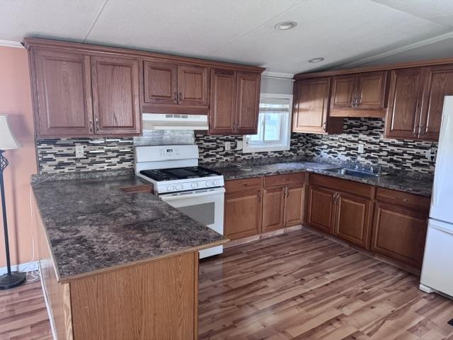 43 Mobile Dr, Hudson, NH 03051