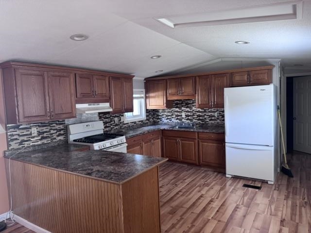 43 Mobile Dr, Hudson, NH 03051