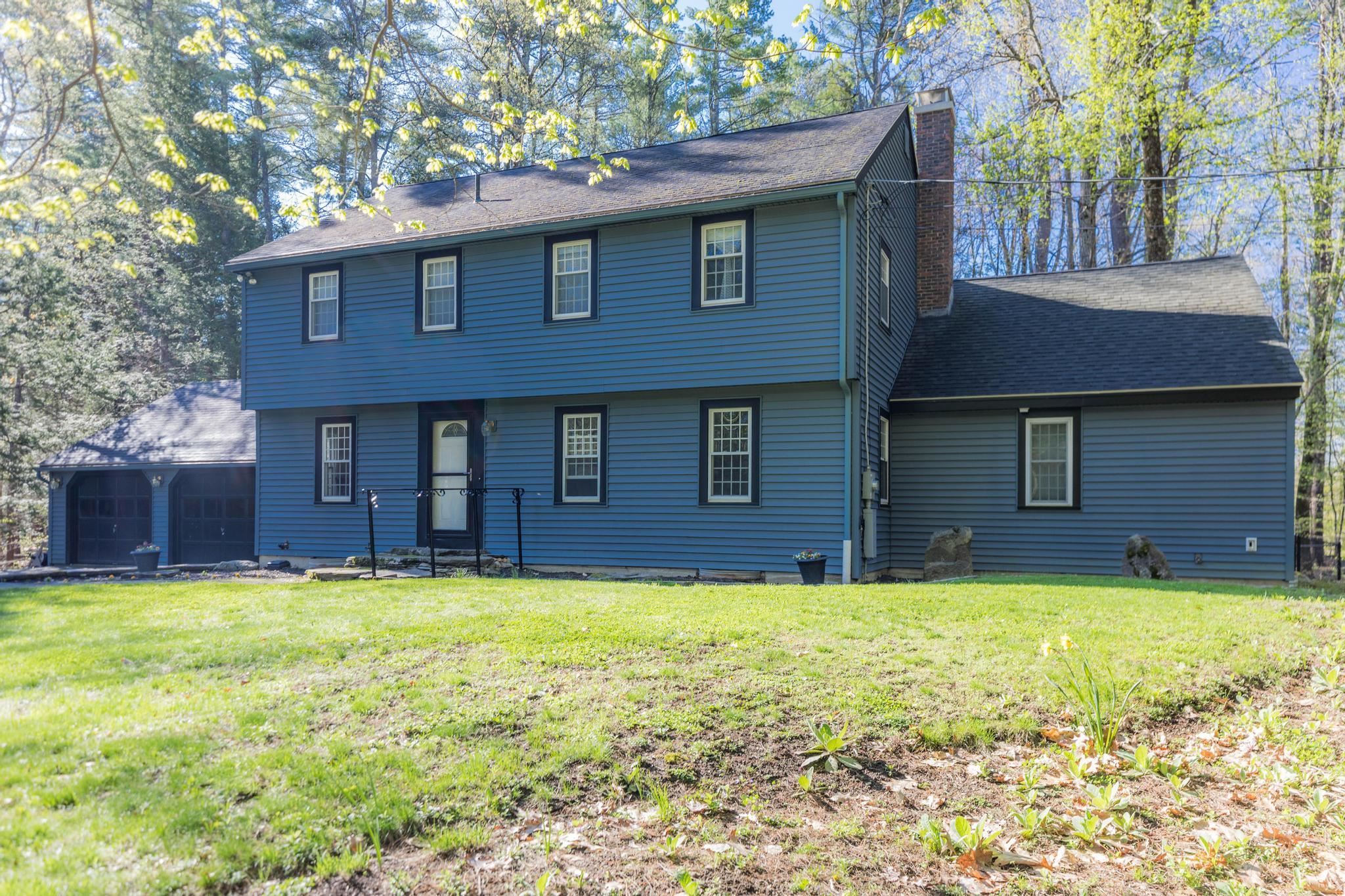 4 Moharinet Way, Durham, NH 03824