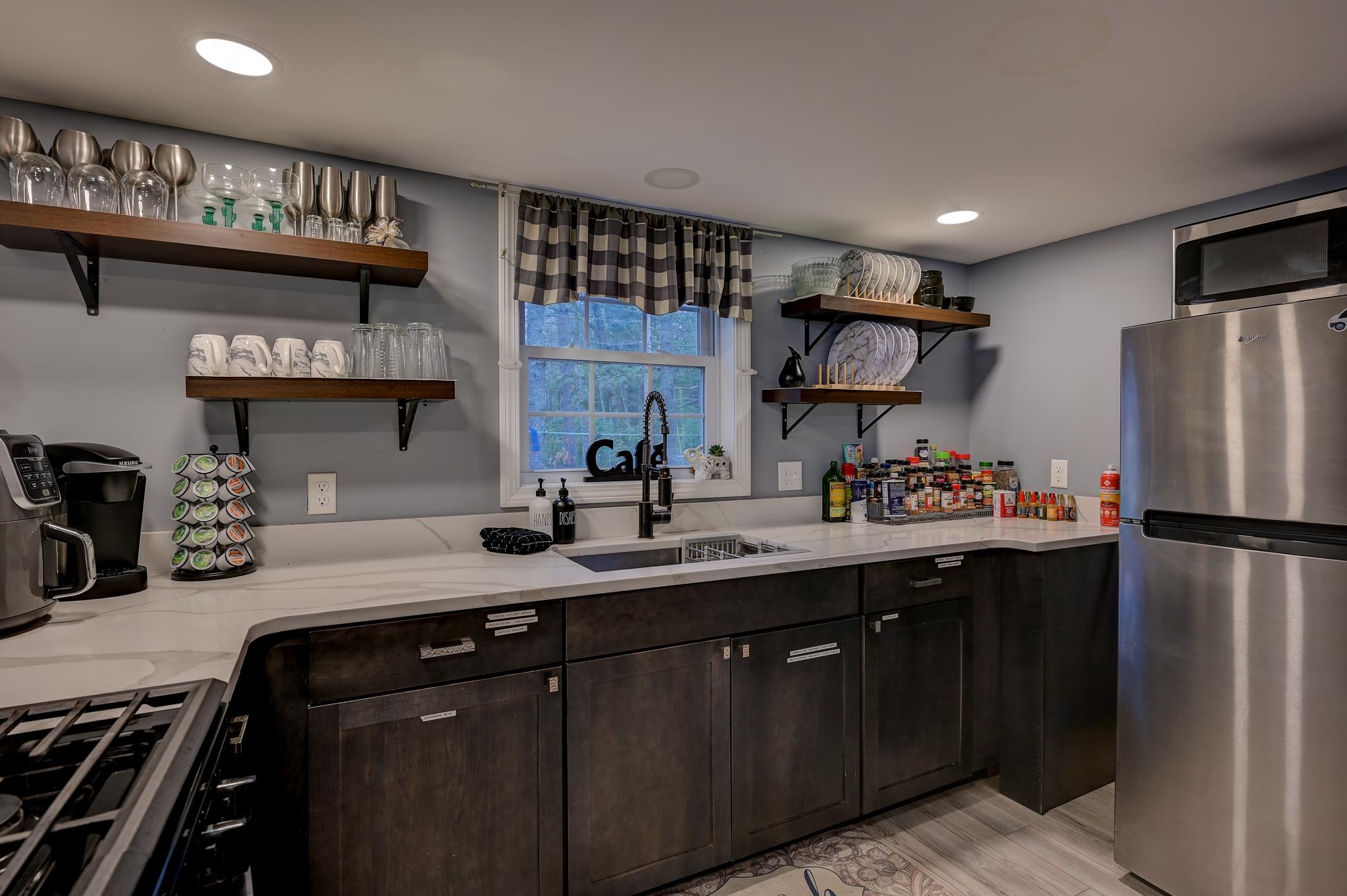 20 Lake Pines Cir, Conway, NH 03818