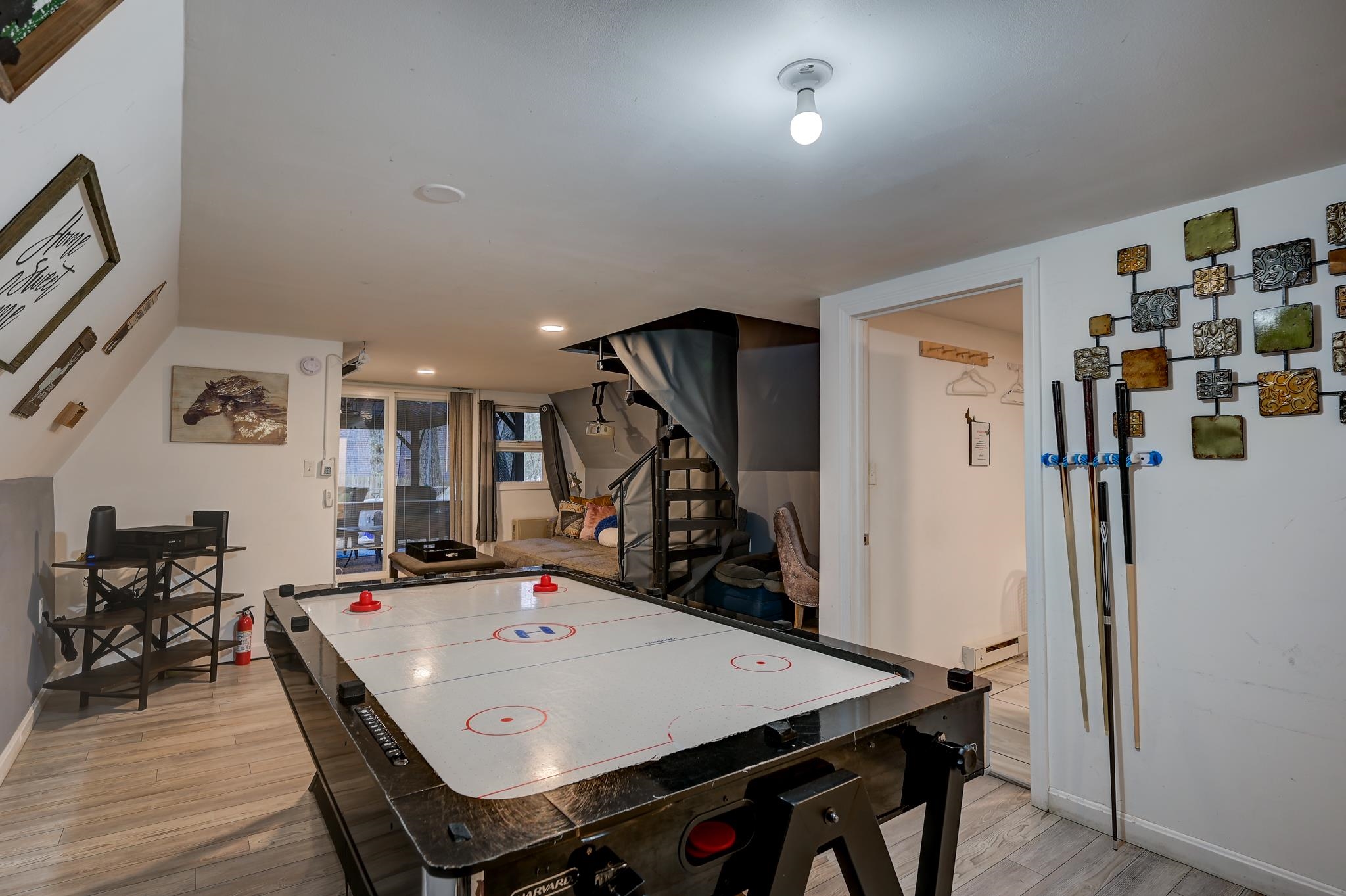 20 Lake Pines Cir, Conway, NH 03818