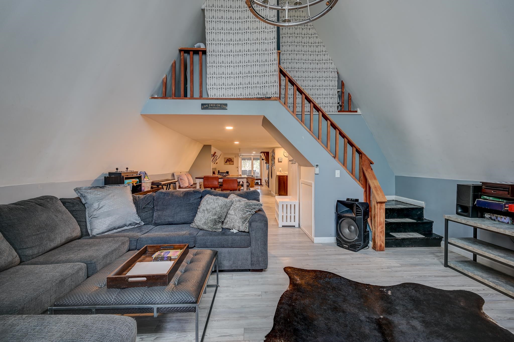 20 Lake Pines Cir, Conway, NH 03818
