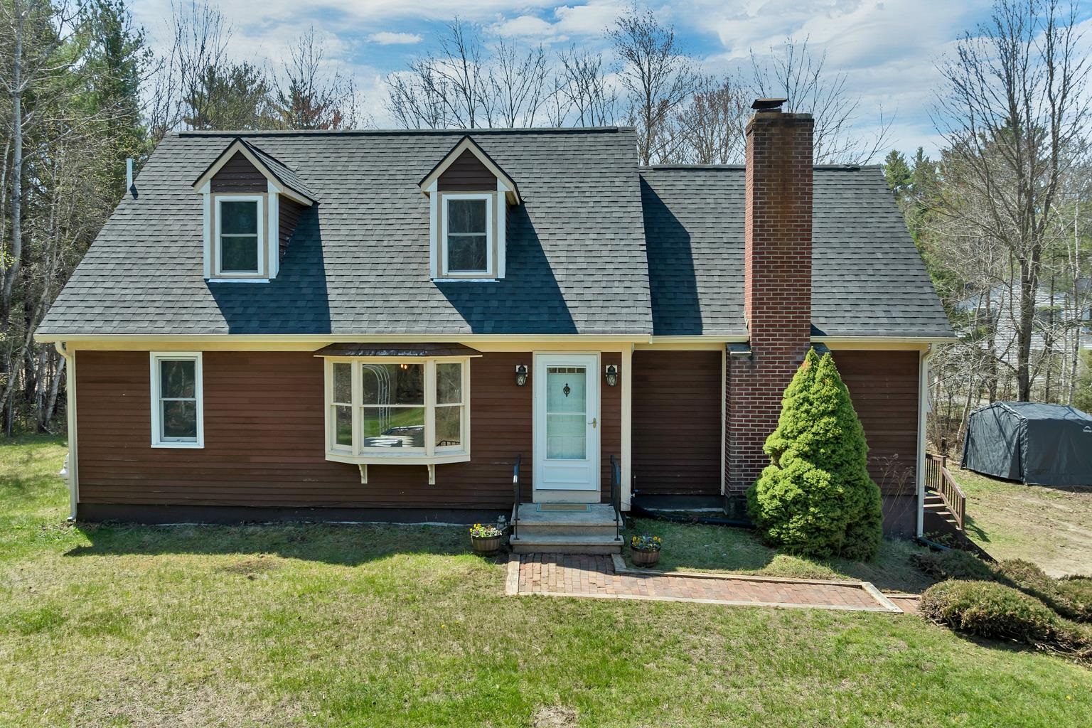 165 Old Bay Rd, New Durham, NH 03855