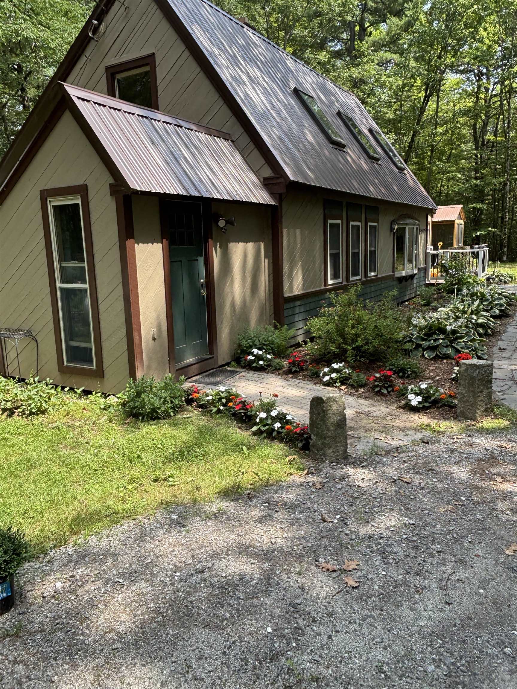 17 Driscoll Rd, Deering, NH 03244