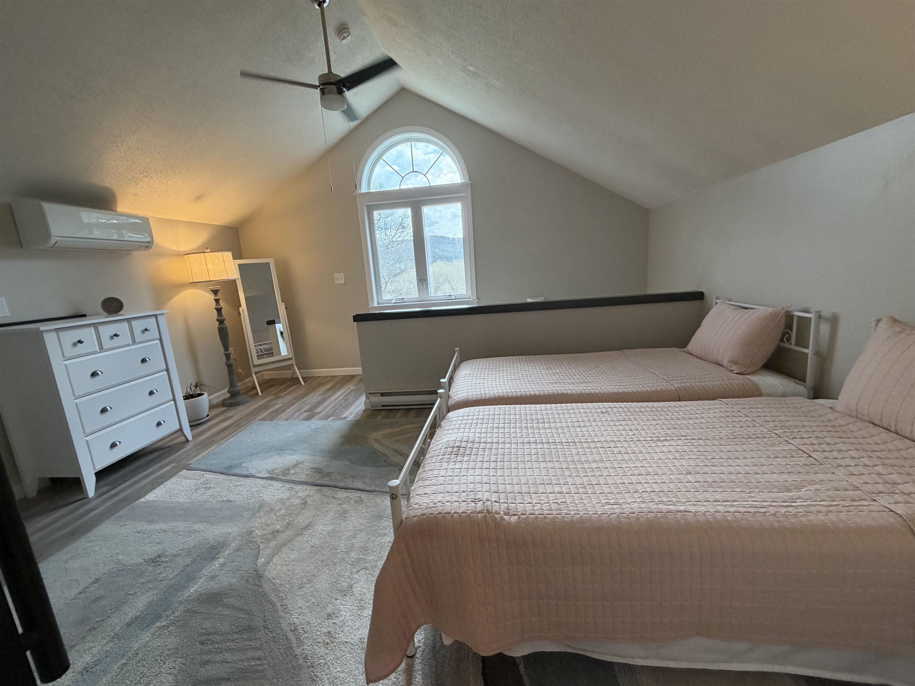 22 Circle Dr, Ashland, NH 03217