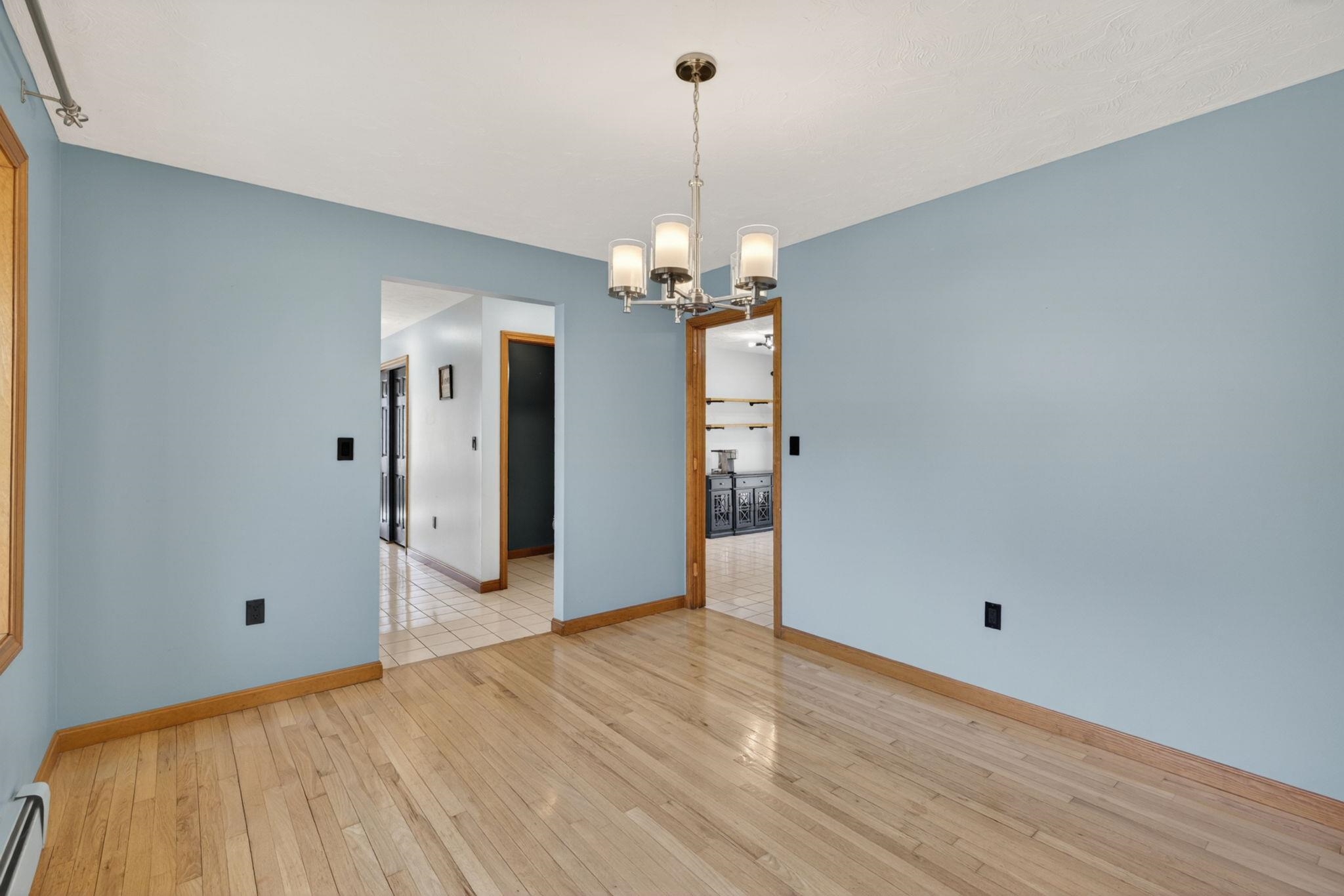 21 Emerald Dr, Laconia, NH 03246