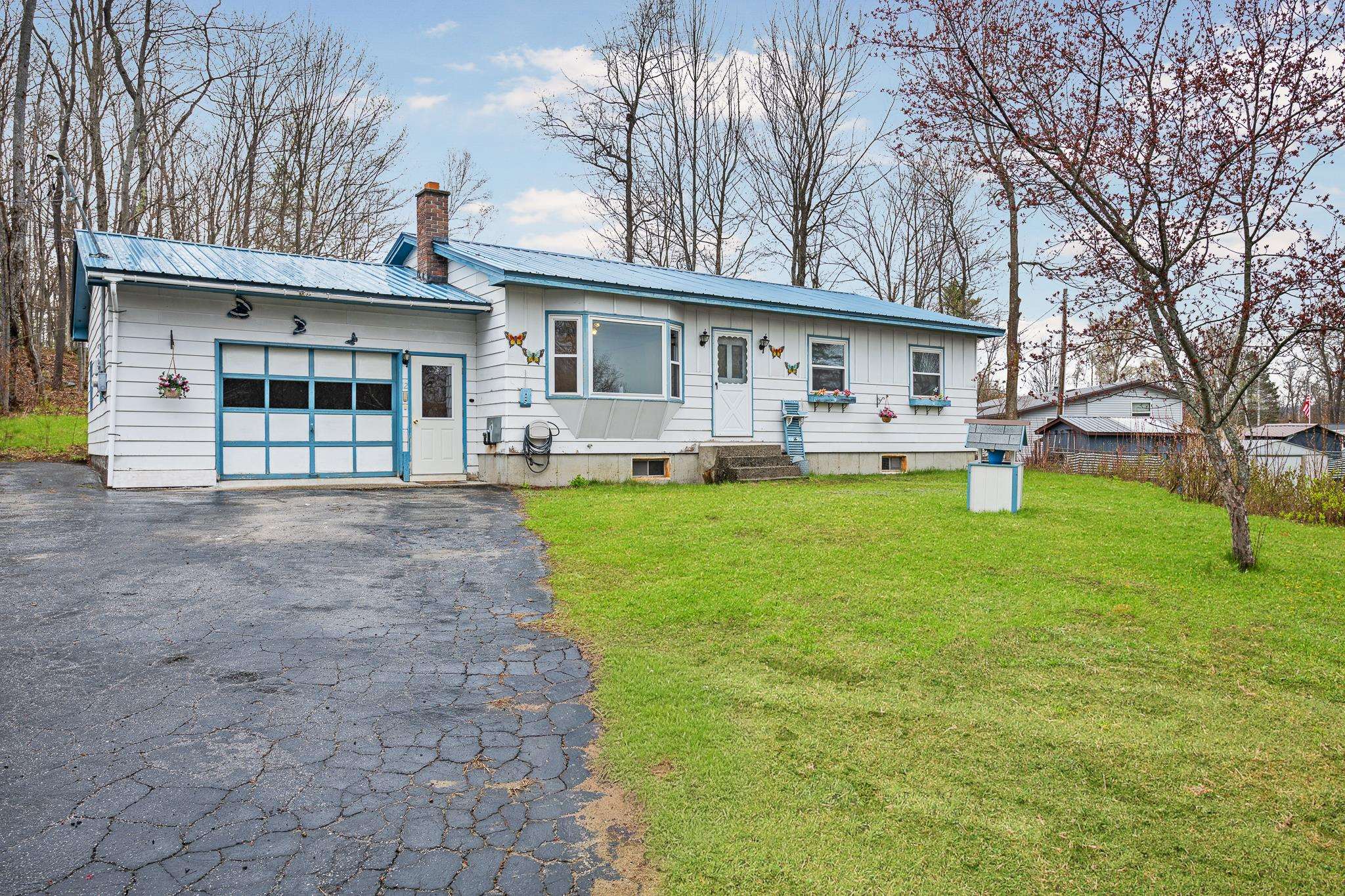 12 Crow Hill St, Northumberland, NH 03582