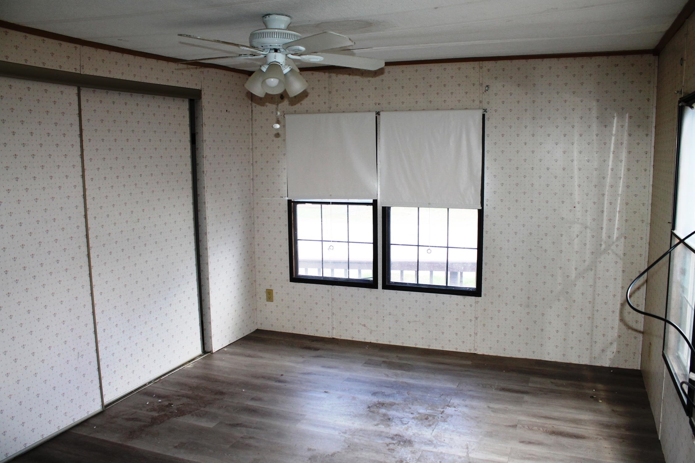 106 Donald Dr, Goffstown, NH 03045