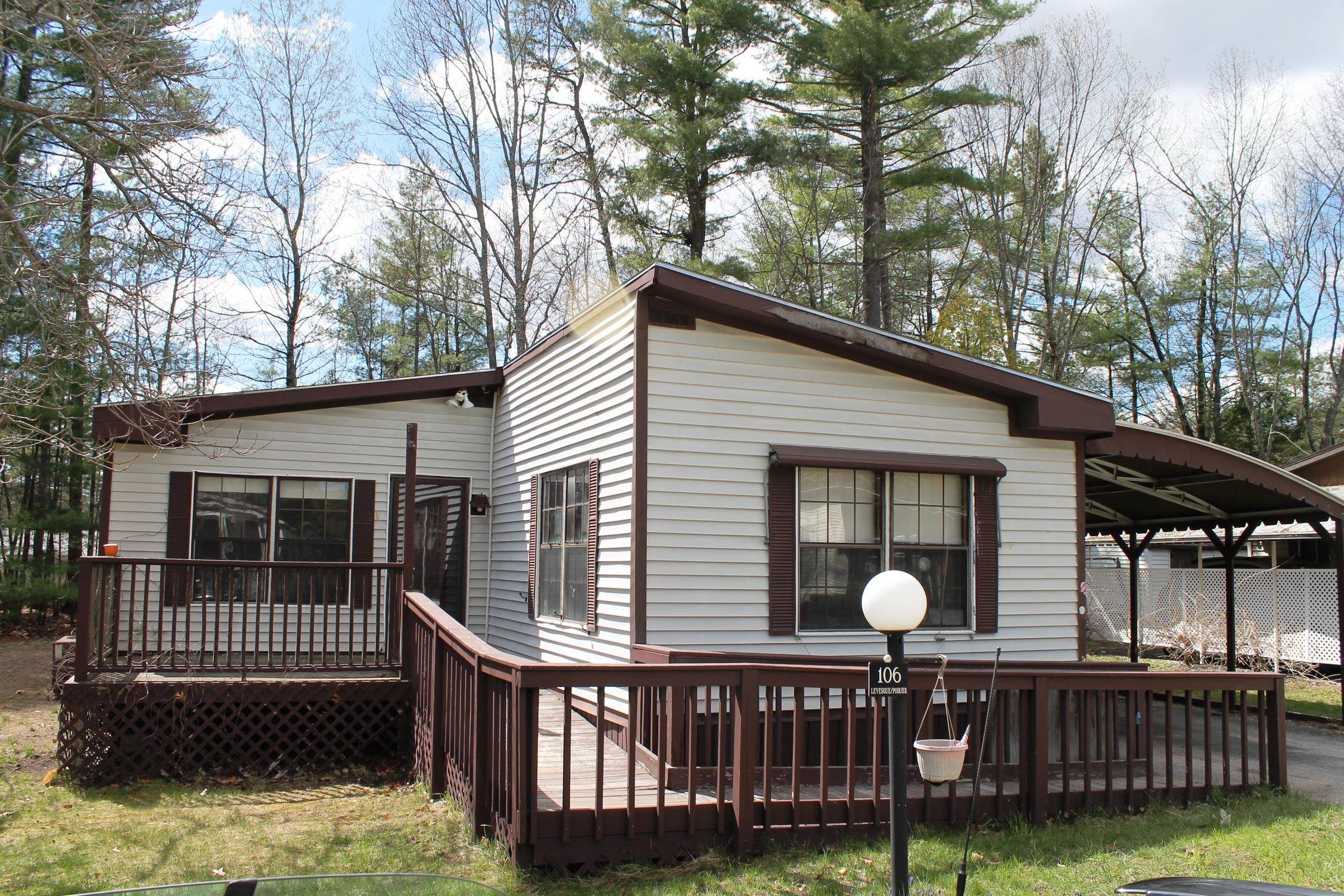 106 Donald Dr, Goffstown, NH 03045