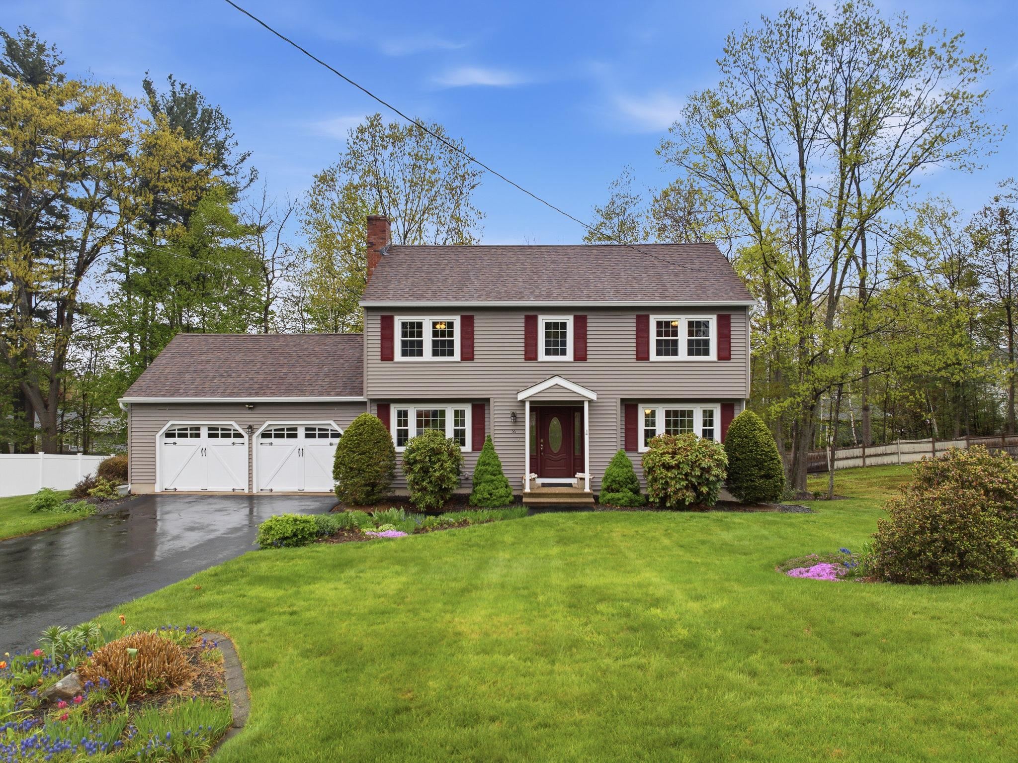 56 Timberline Dr, Nashua, NH 03062