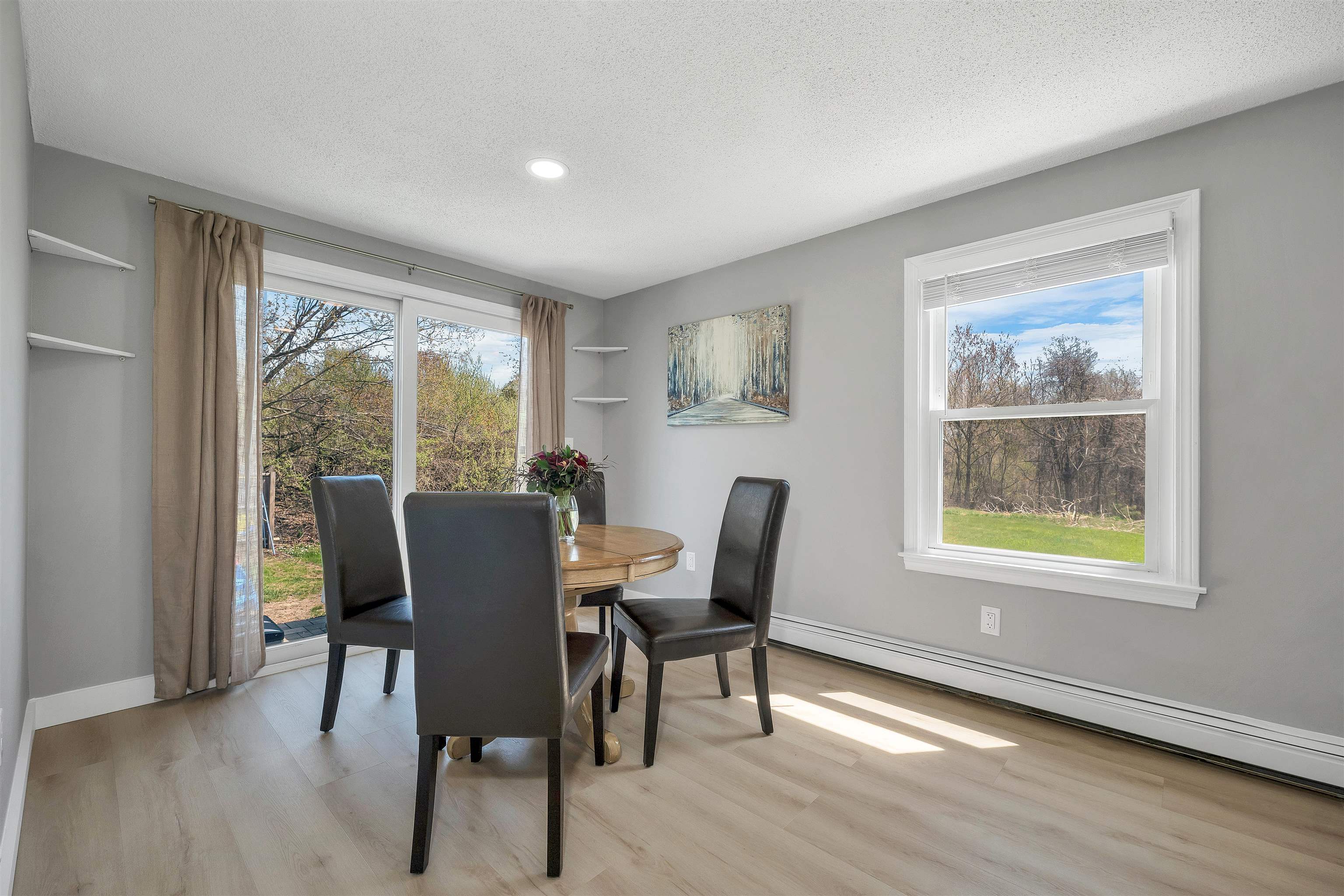 5 Richardson Rd, Derry, NH 03038