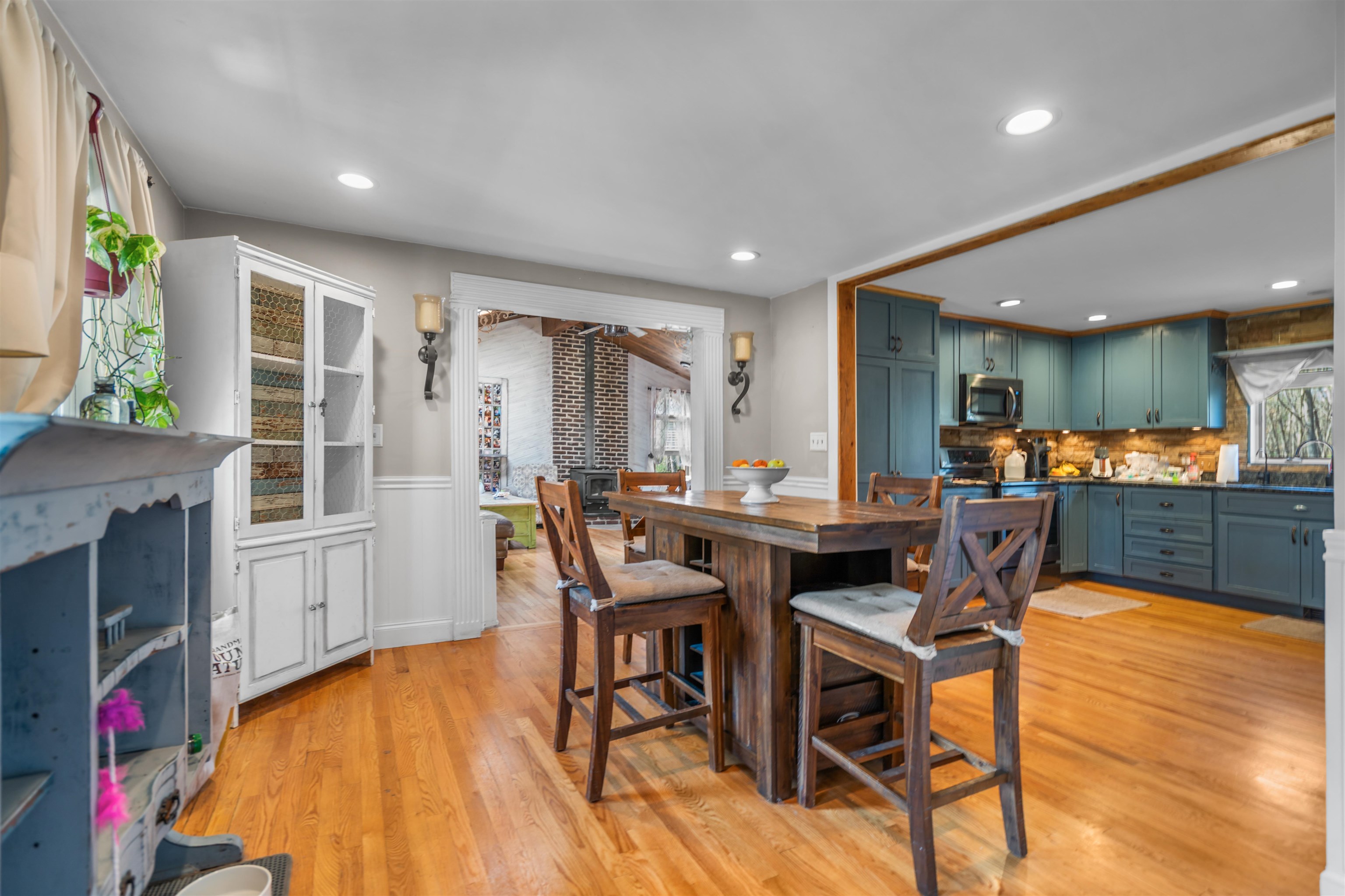 5 Chartwell Ct, Londonderry, NH 03053