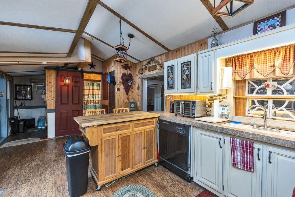 59 Lakeside Dr, Fitzwilliam, NH 03447