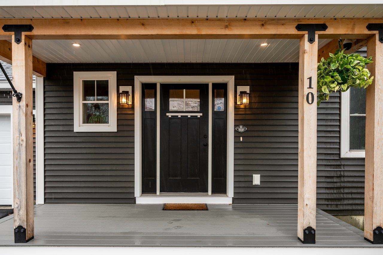 10 Coleman St, Rochester, NH 03867