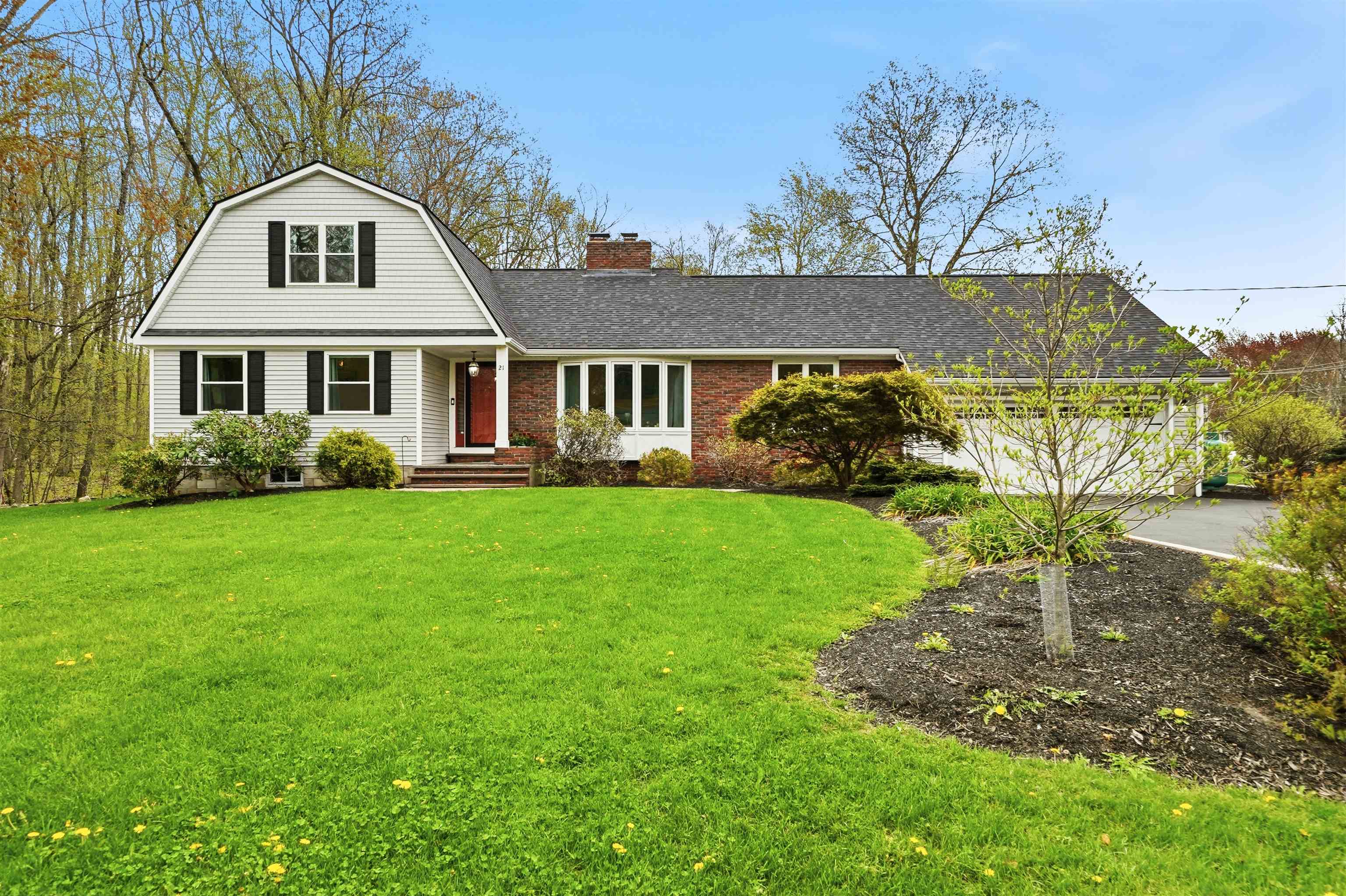 21 Christine Dr, Atkinson, NH 03811
