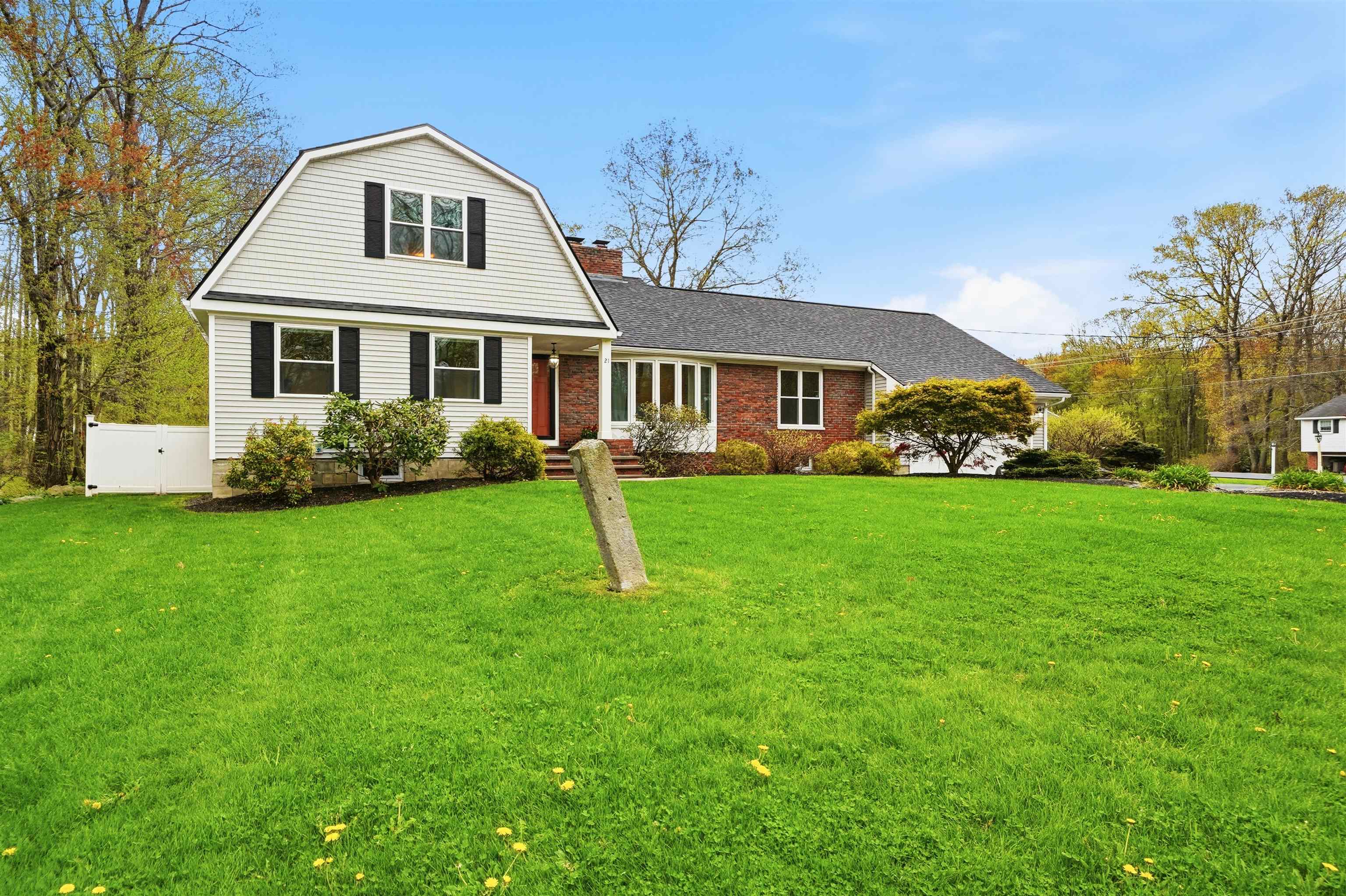 21 Christine Dr, Atkinson, NH 03811