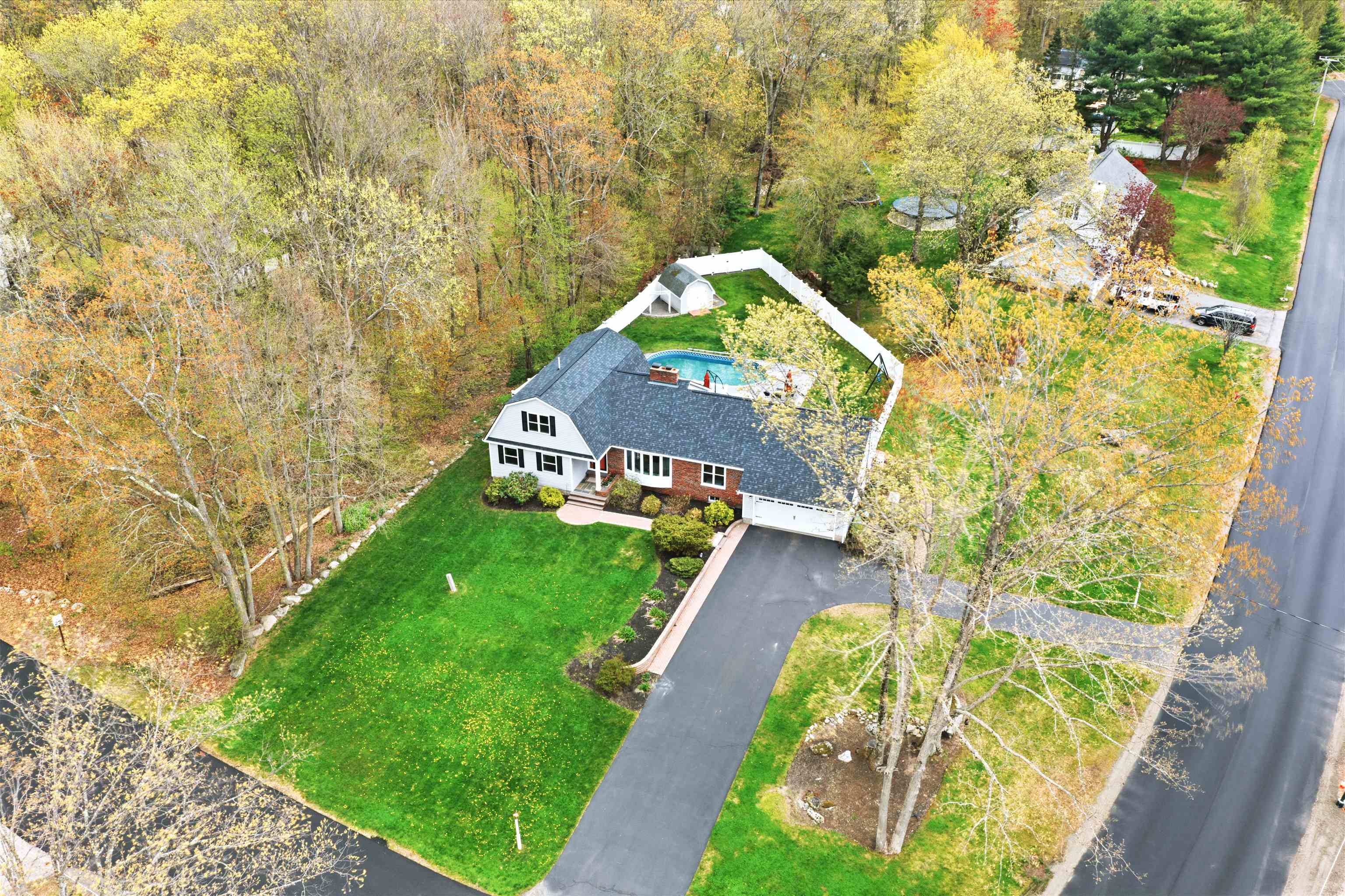 21 Christine Dr, Atkinson, NH 03811
